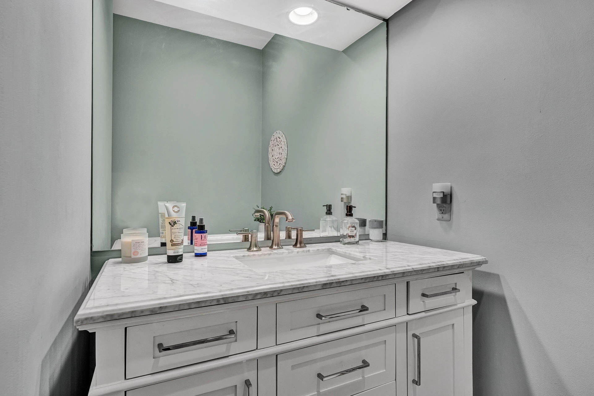 2245 Thomason LN - Photo 29
