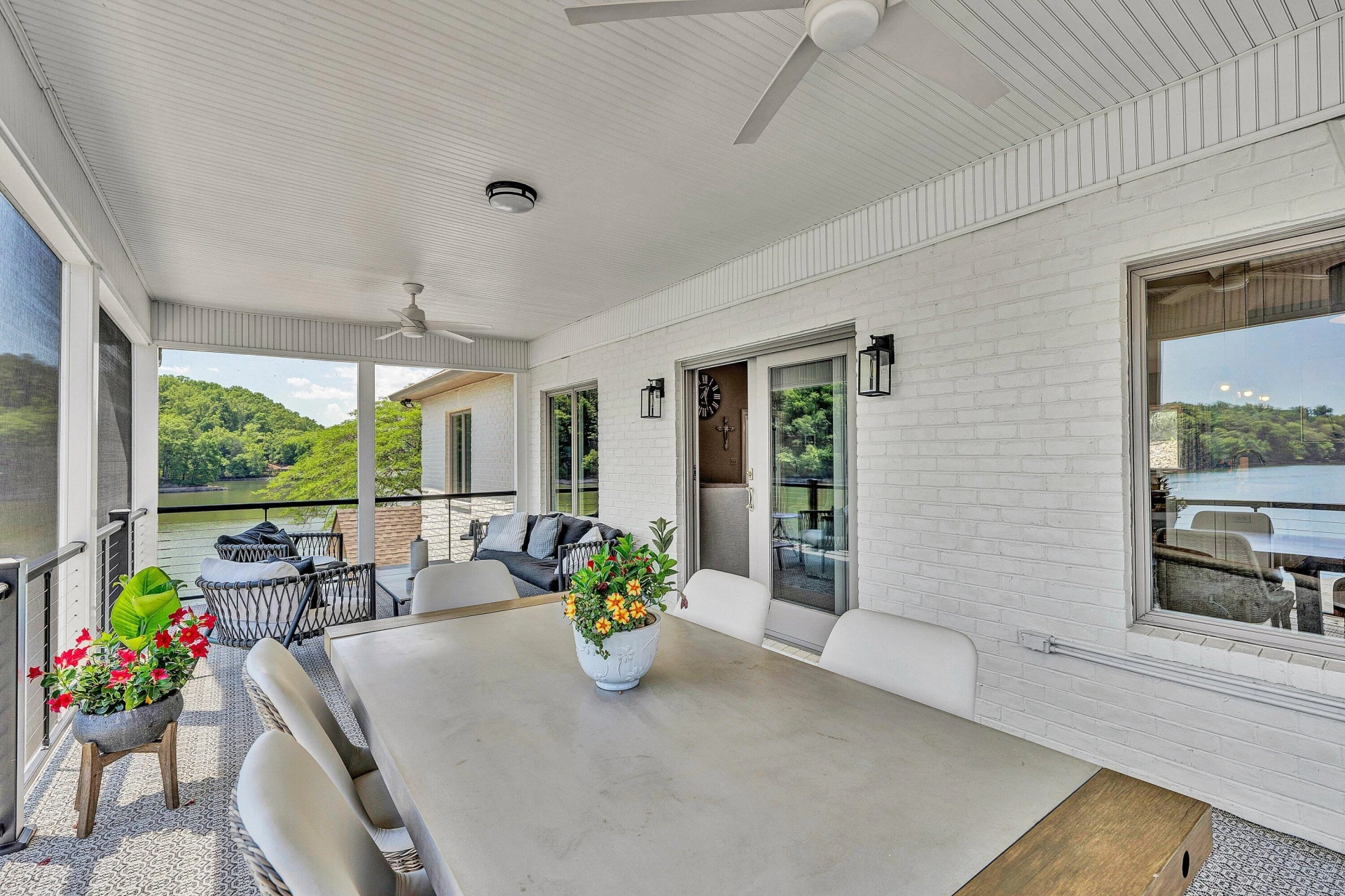 2245 Thomason LN - Photo 33