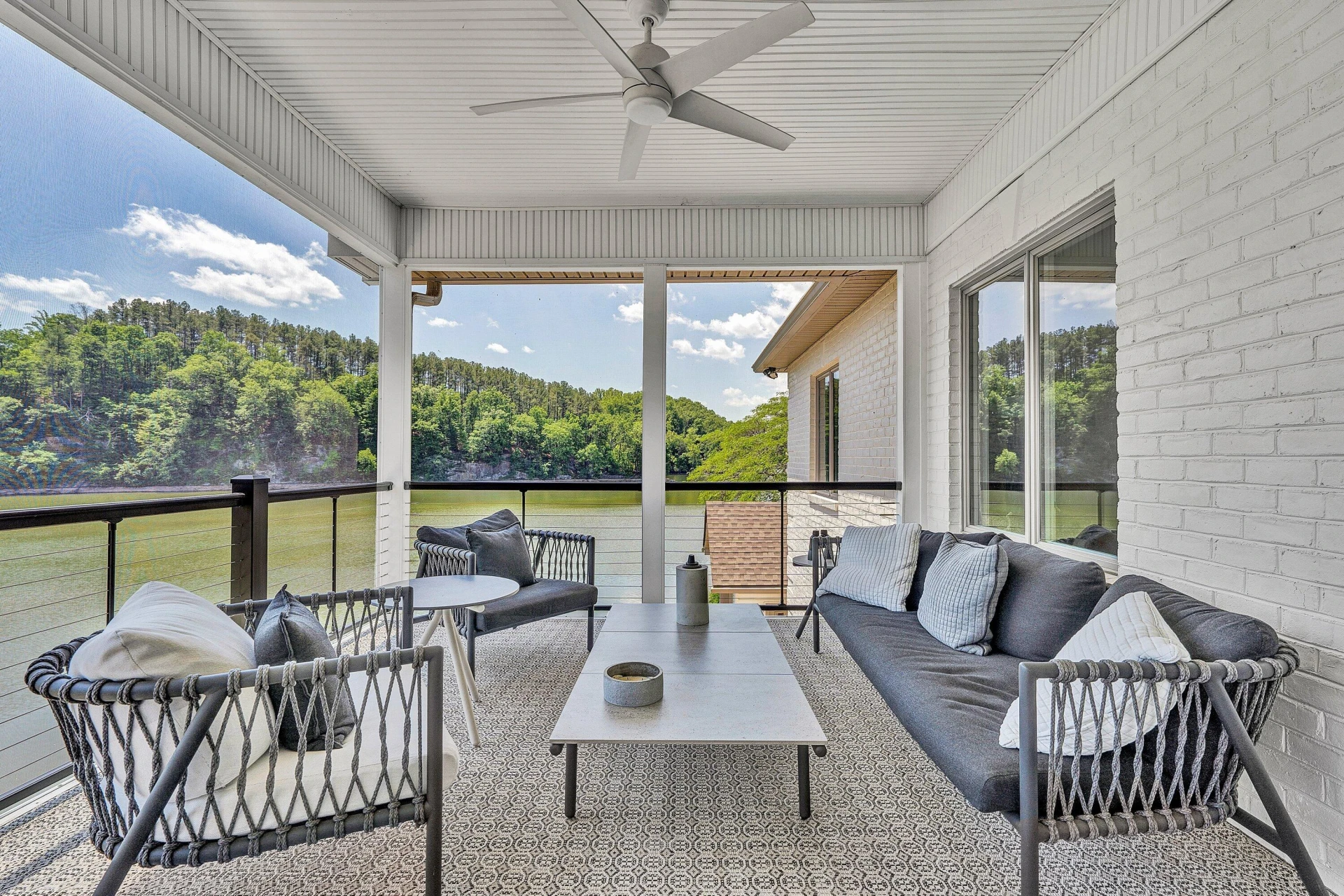 2245 Thomason LN - Photo 35