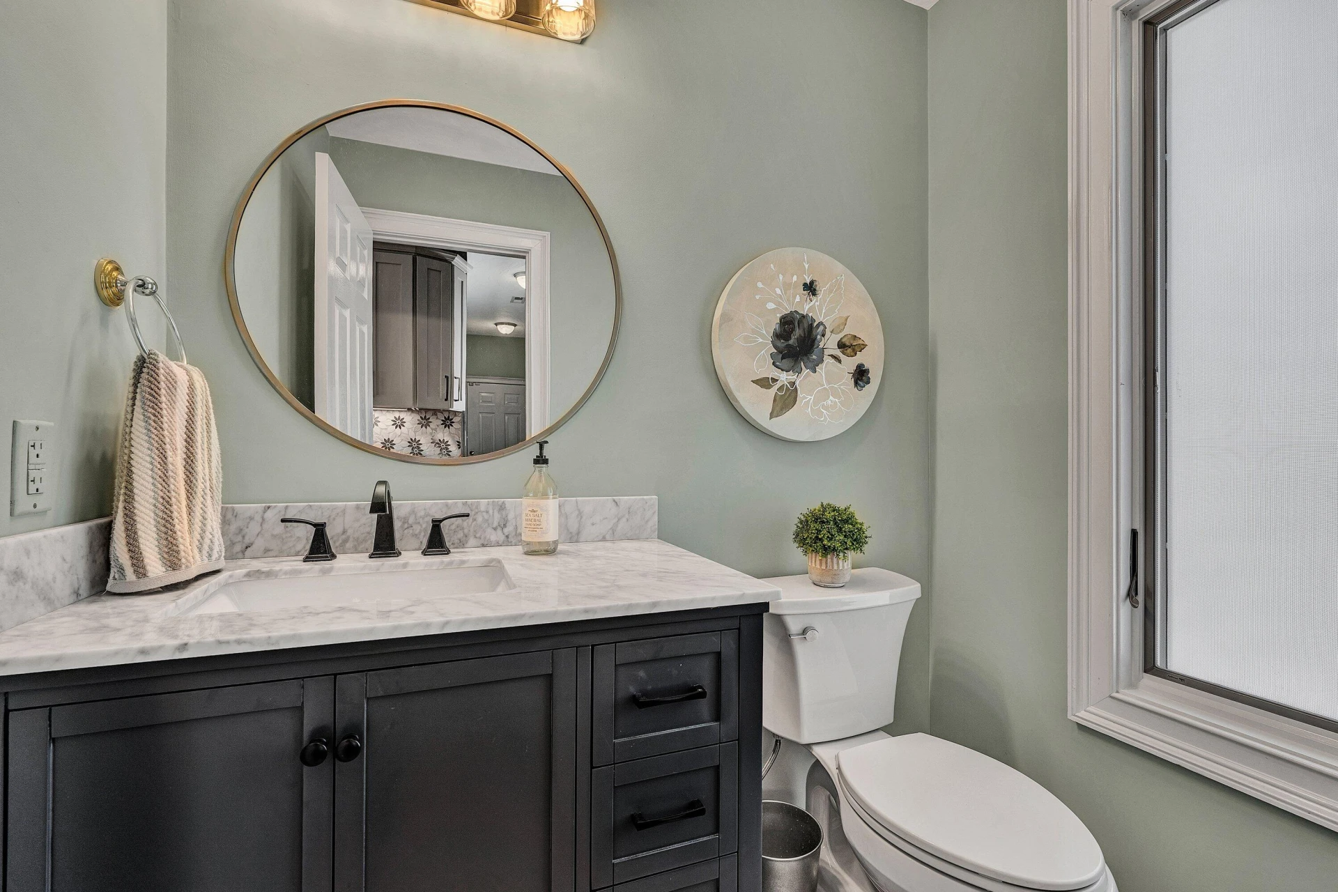 2245 Thomason LN - Photo 37