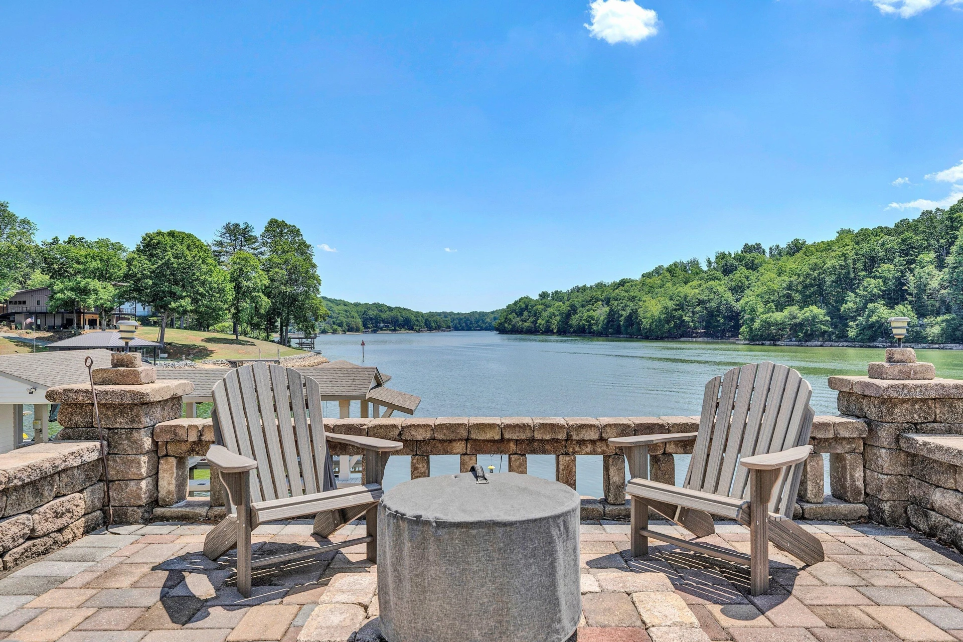 2245 Thomason LN - Photo 4