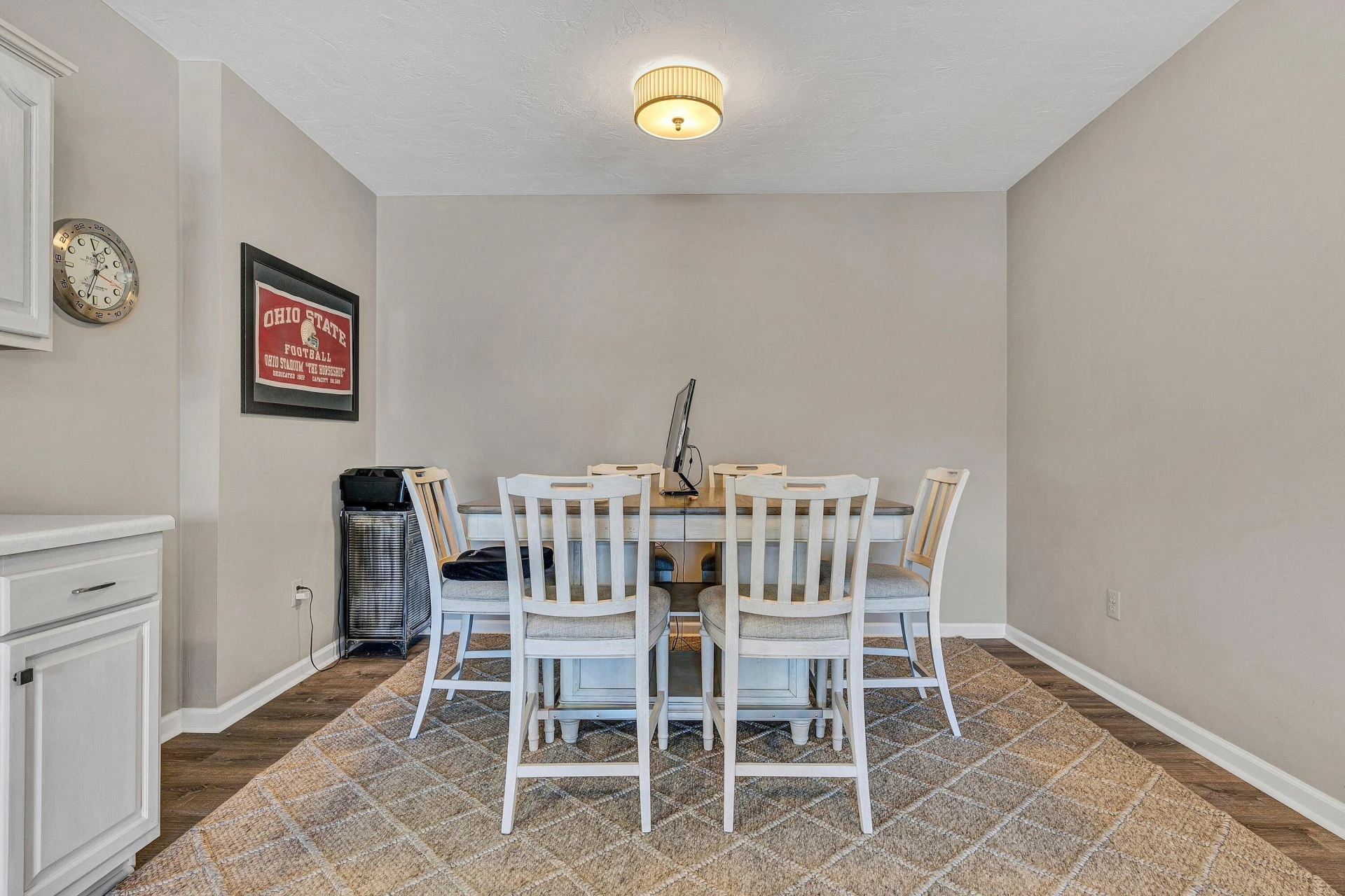 2245 Thomason LN - Photo 43