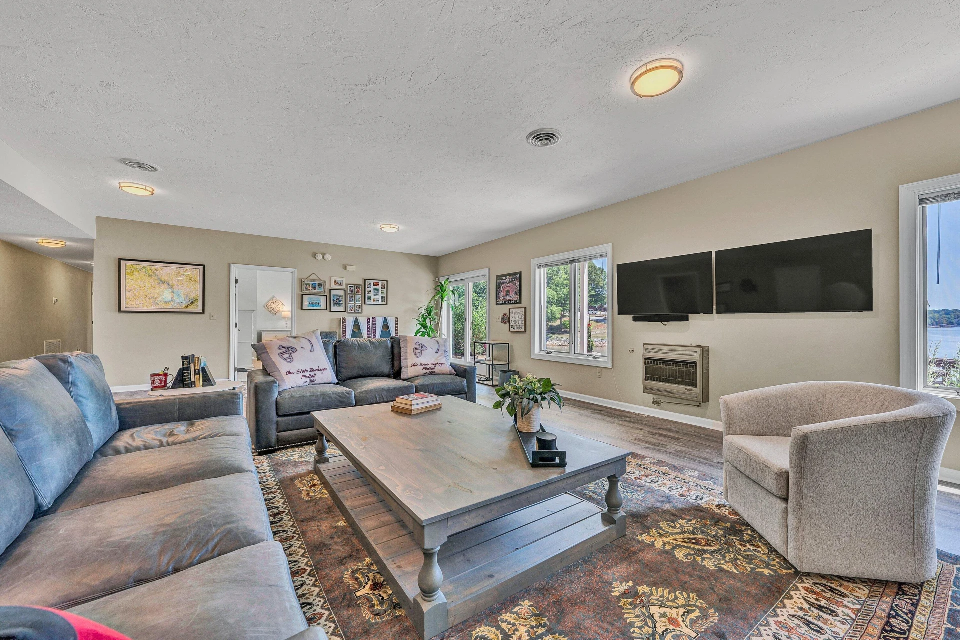 2245 Thomason LN - Photo 46