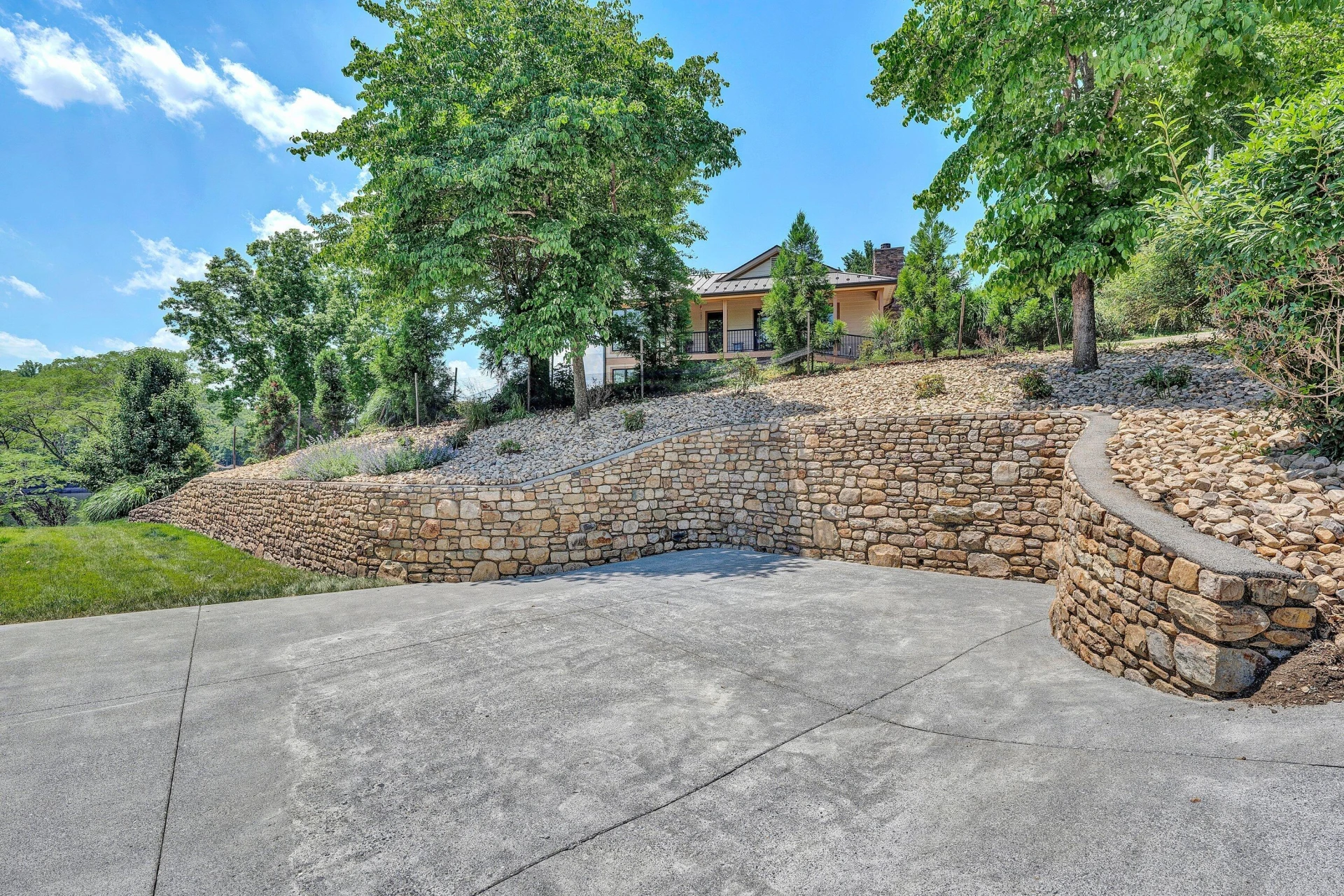 2245 Thomason LN - Photo 66