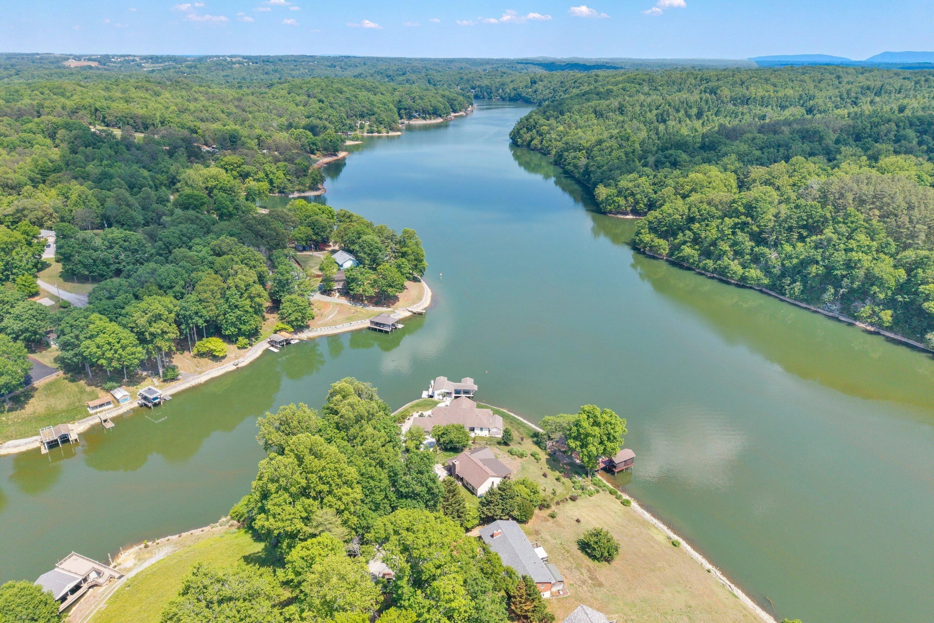 2245 Thomason LN - Photo 8