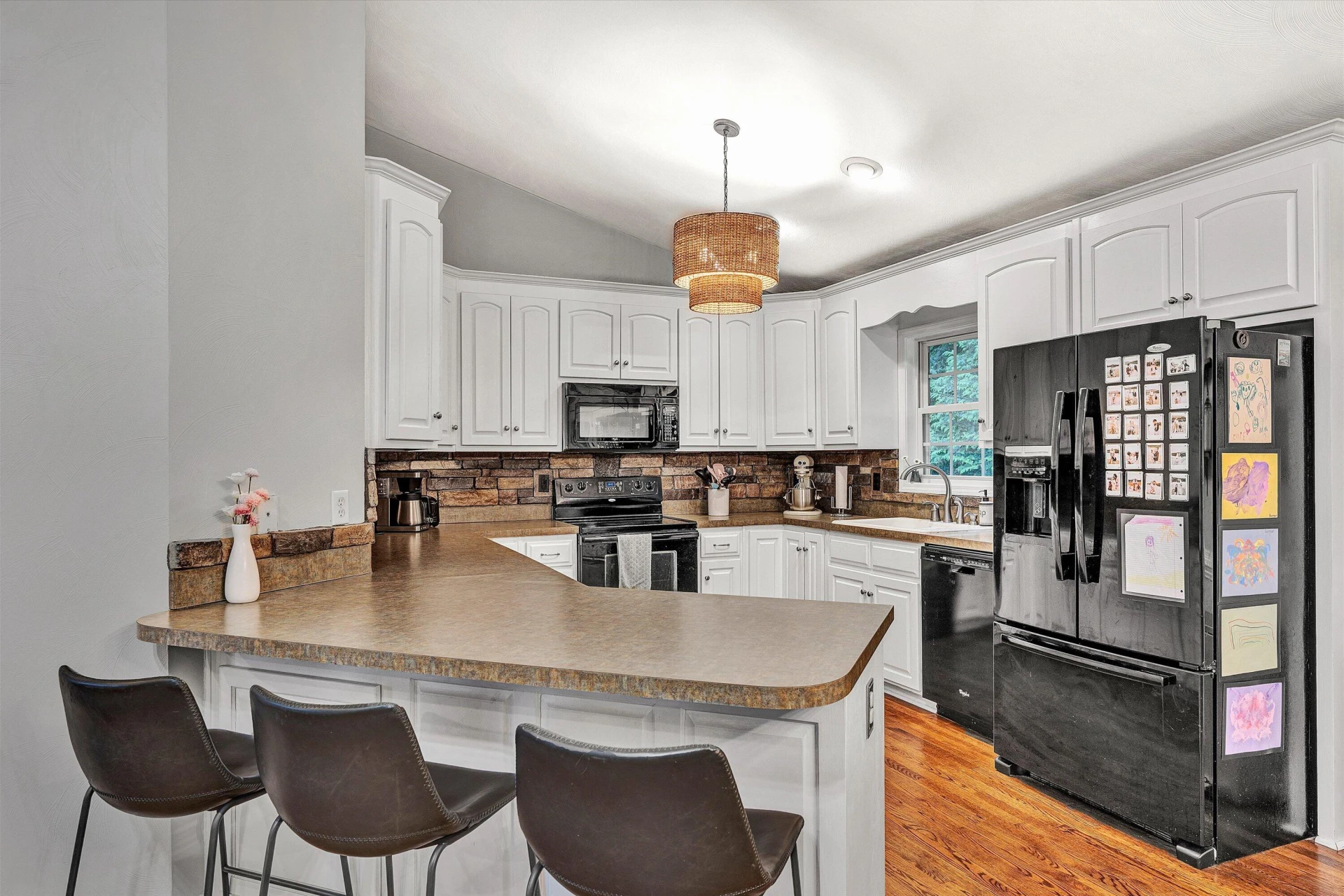 677 Deerfield RD - Photo 14