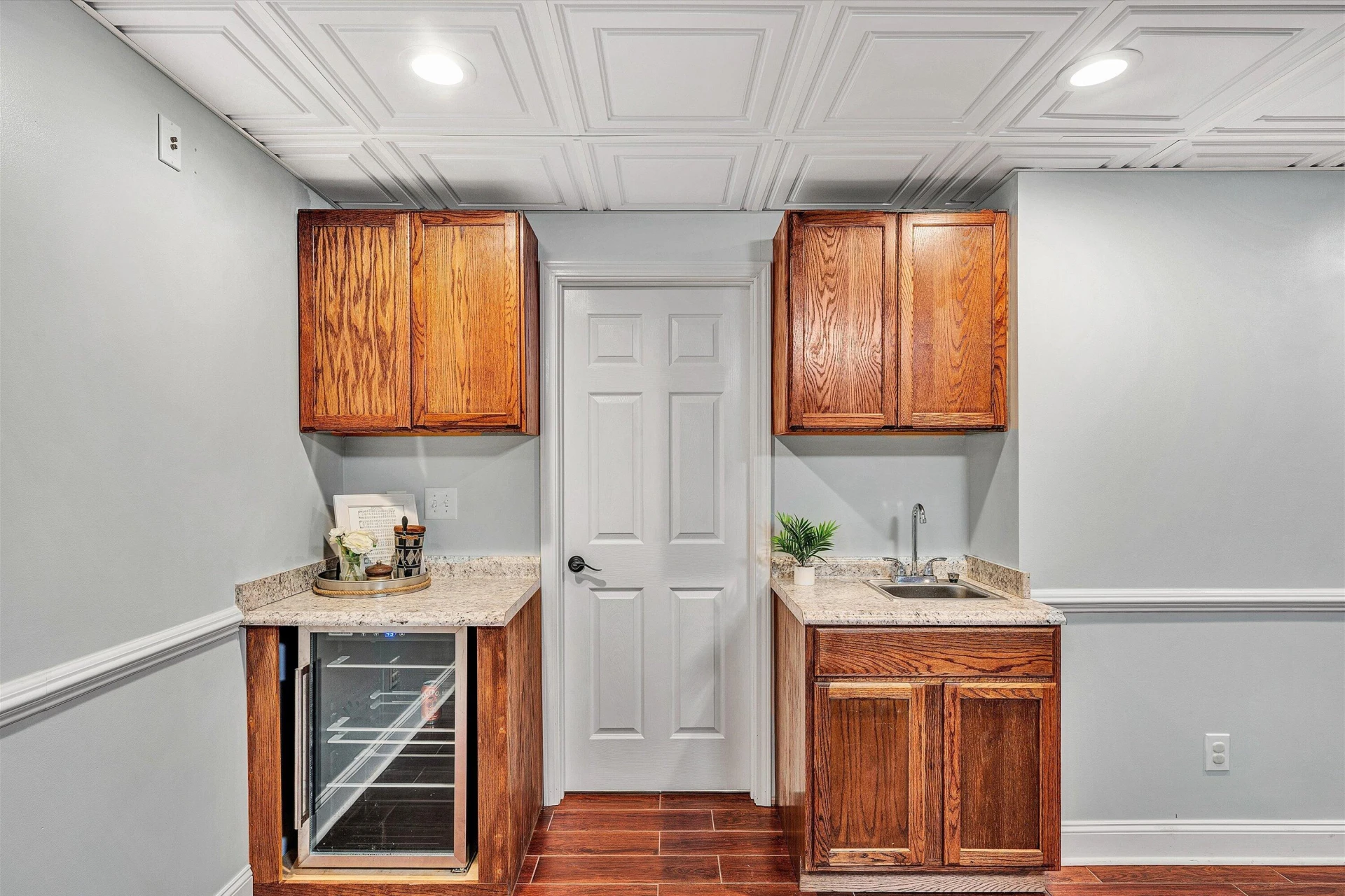 677 Deerfield RD - Photo 28