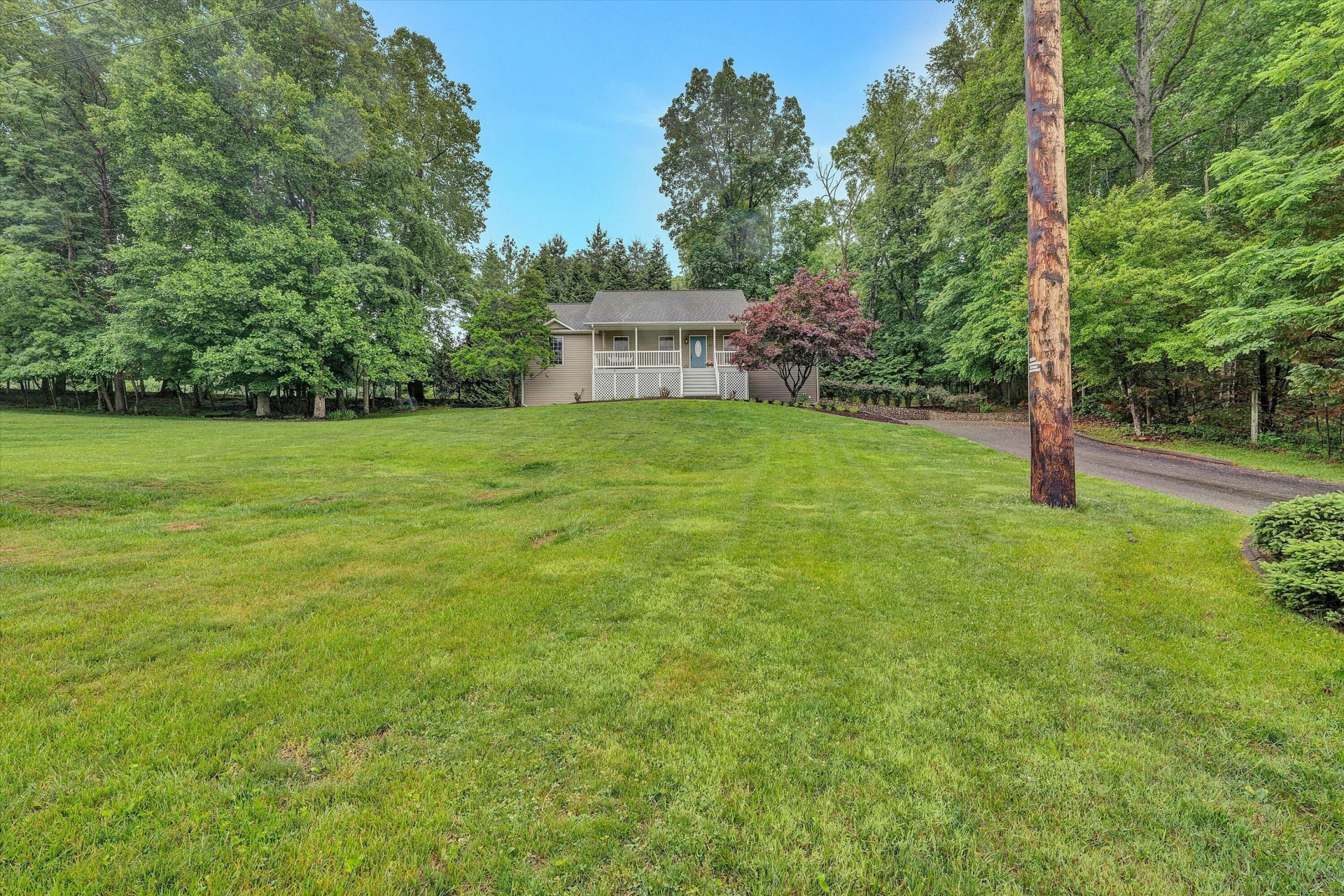 677 Deerfield RD - Photo 39