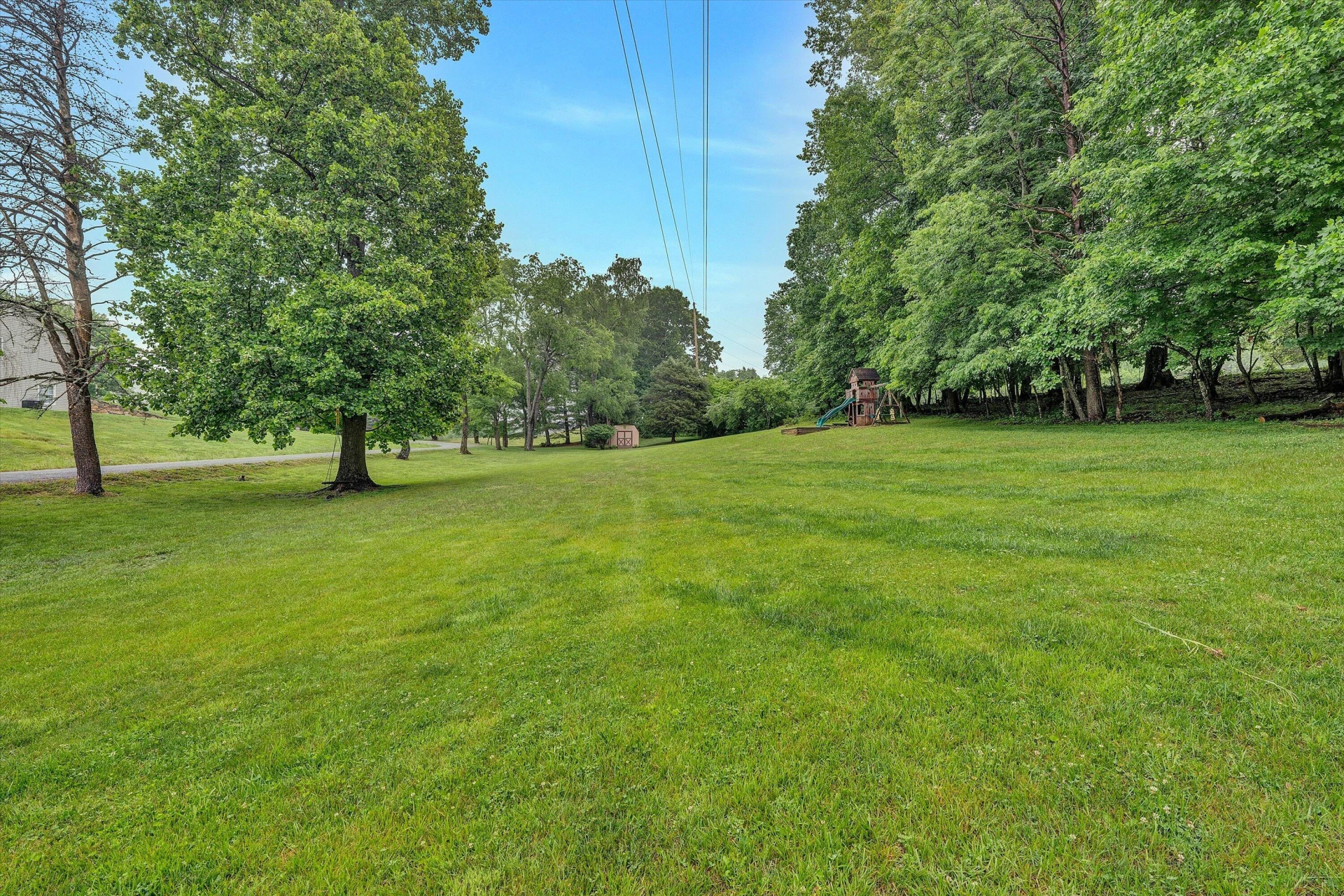 677 Deerfield RD - Photo 40