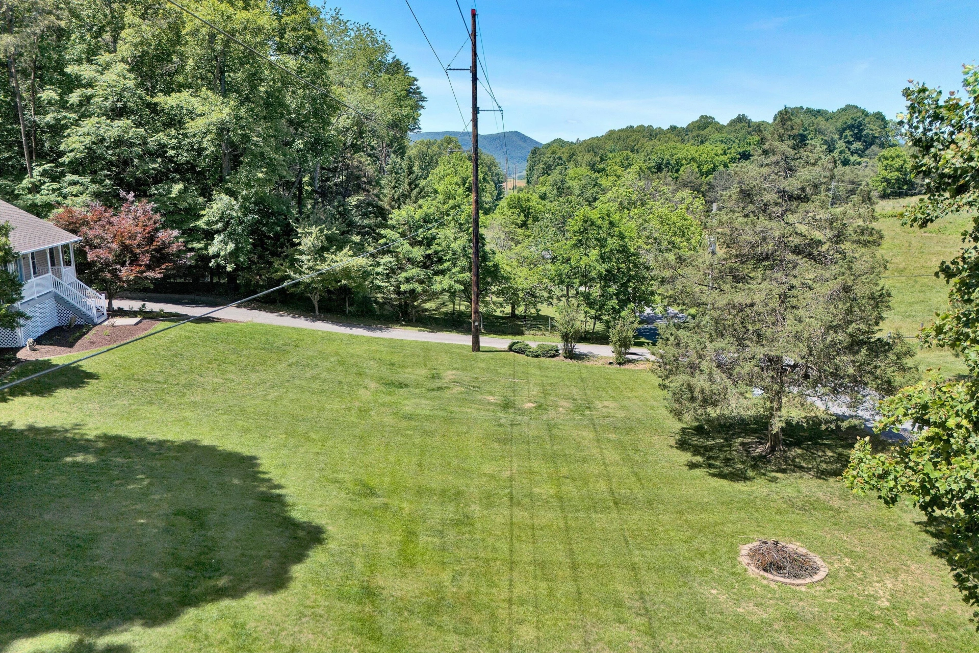 677 Deerfield RD - Photo 47