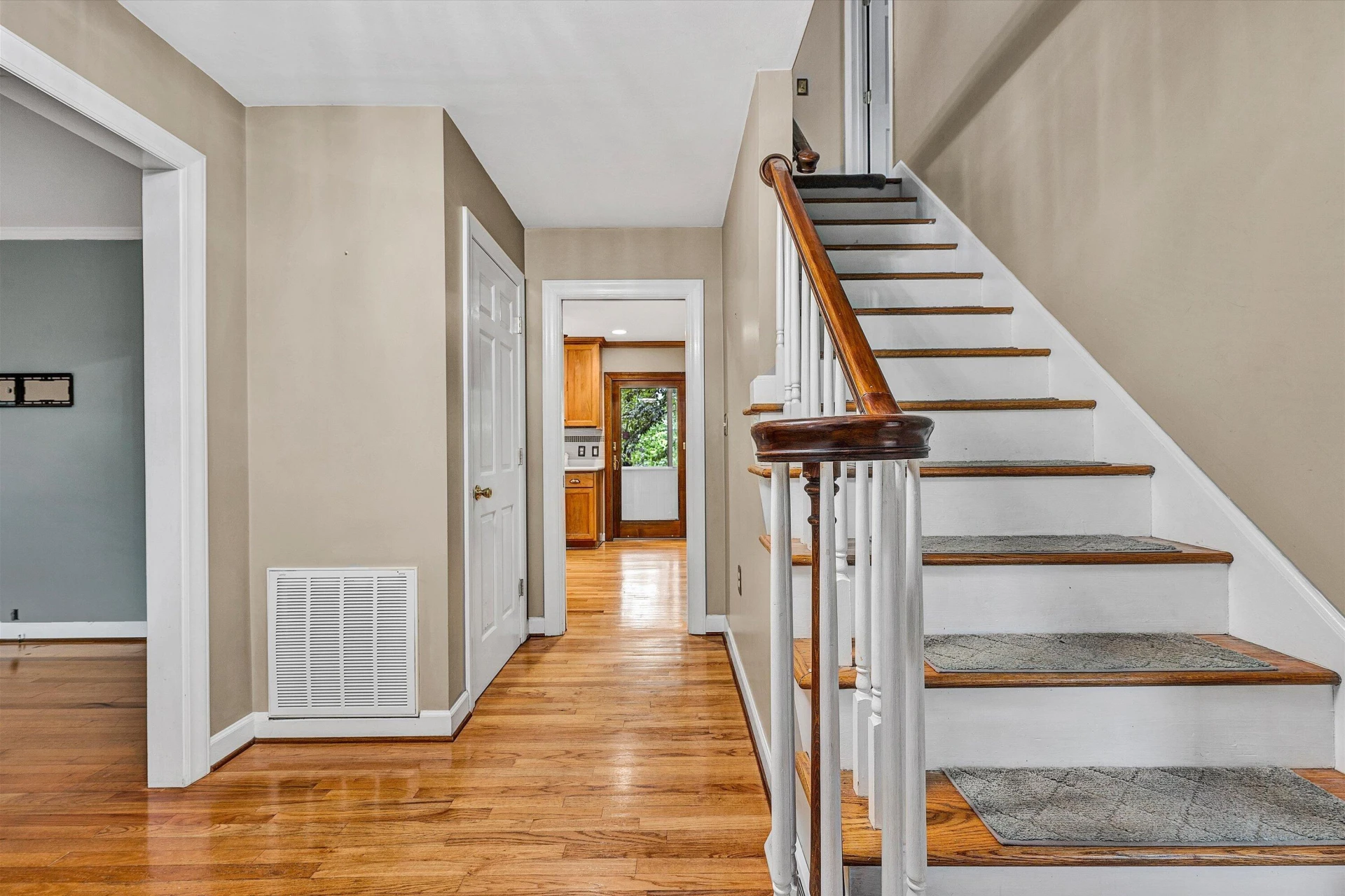 5206 Hawkbill CIR - Photo 9