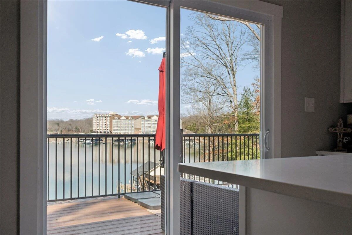 1009 Guardian CIR - Photo 32