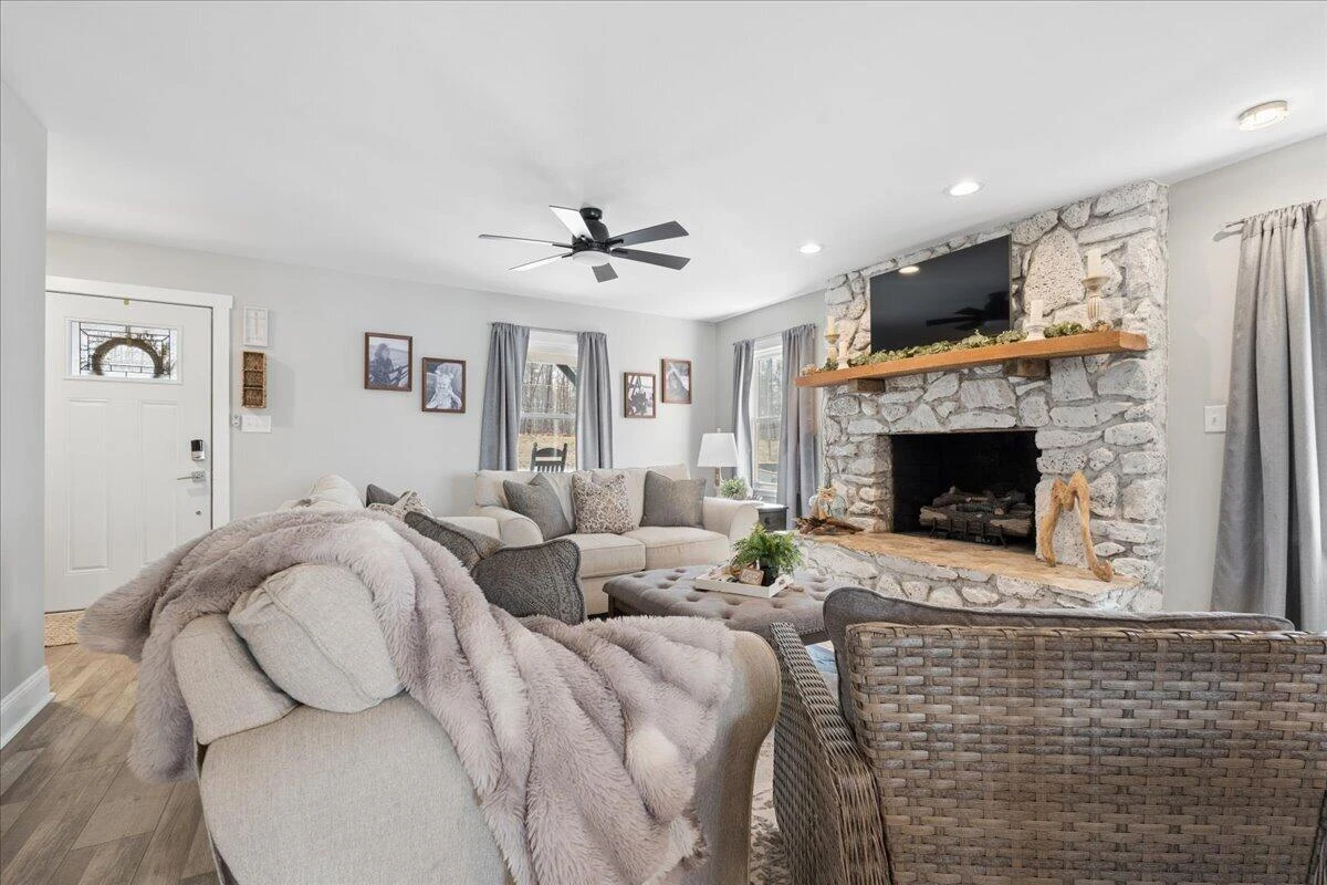 1009 Guardian CIR - Photo 12