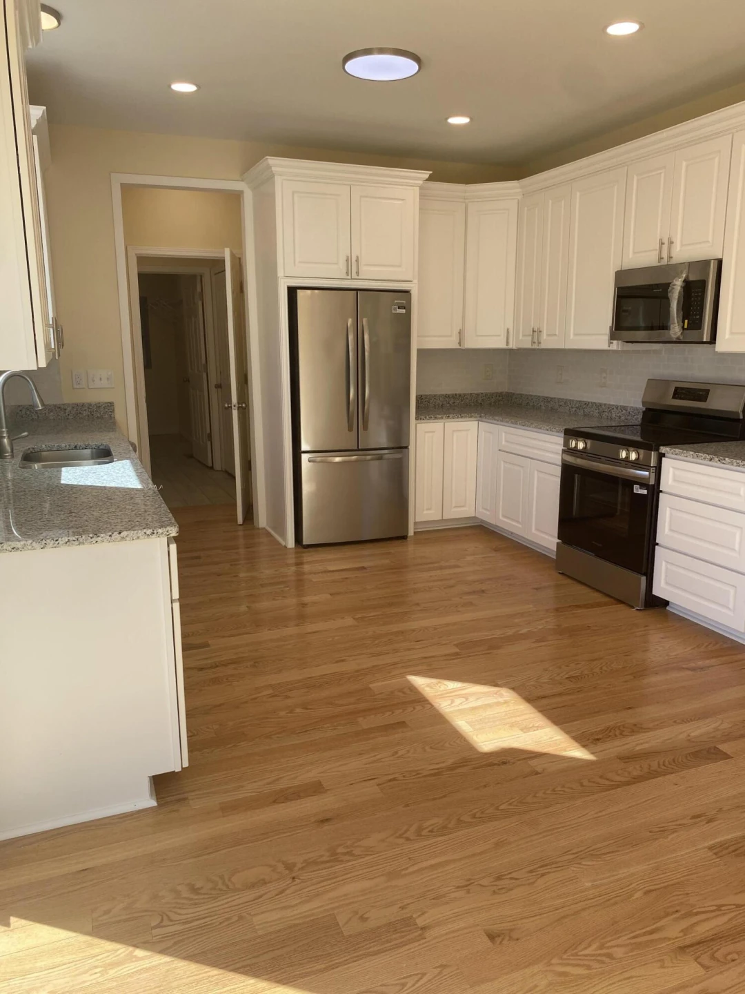 157 Diamond AVE - Photo 10