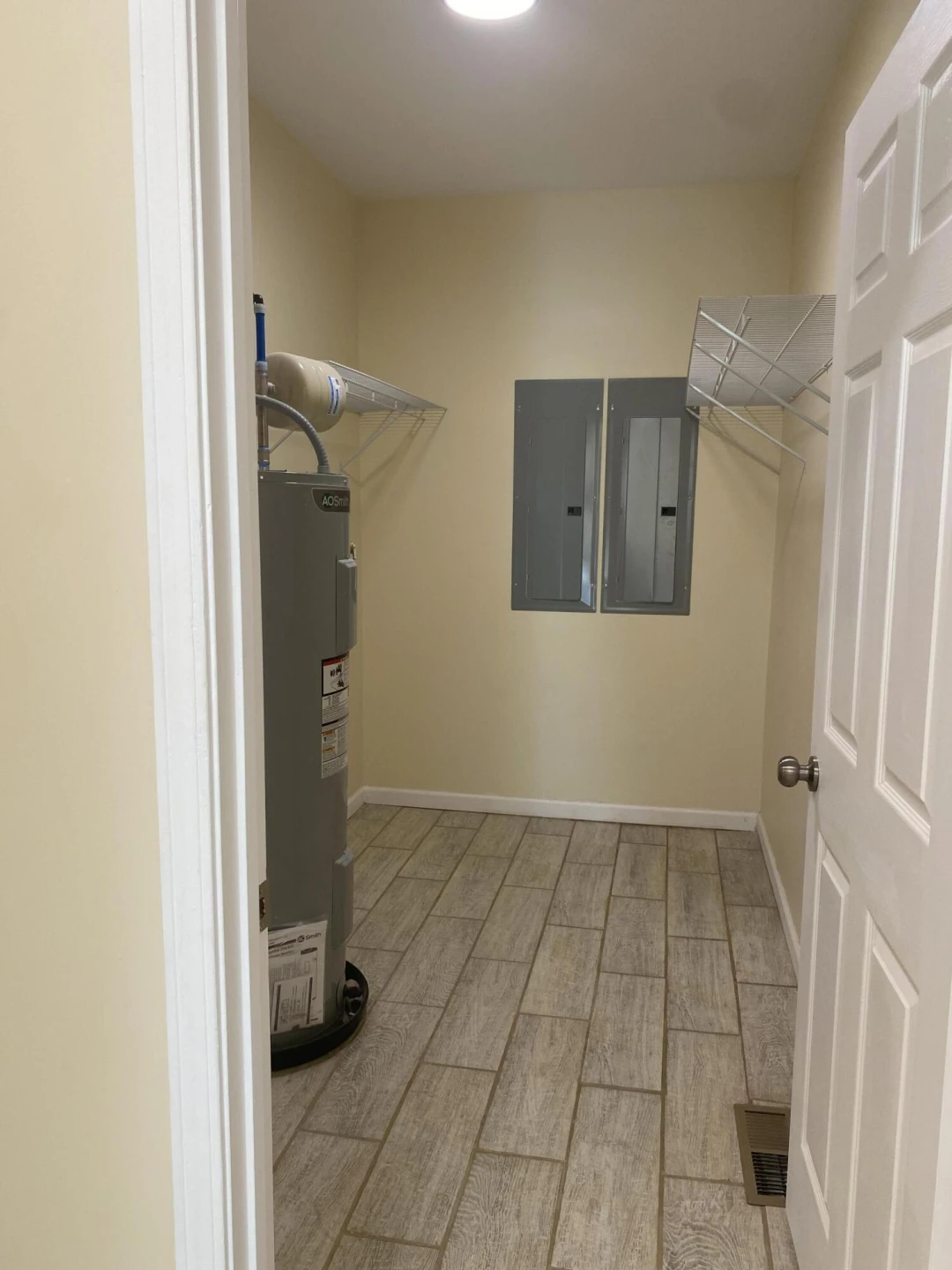 157 Diamond AVE - Photo 17