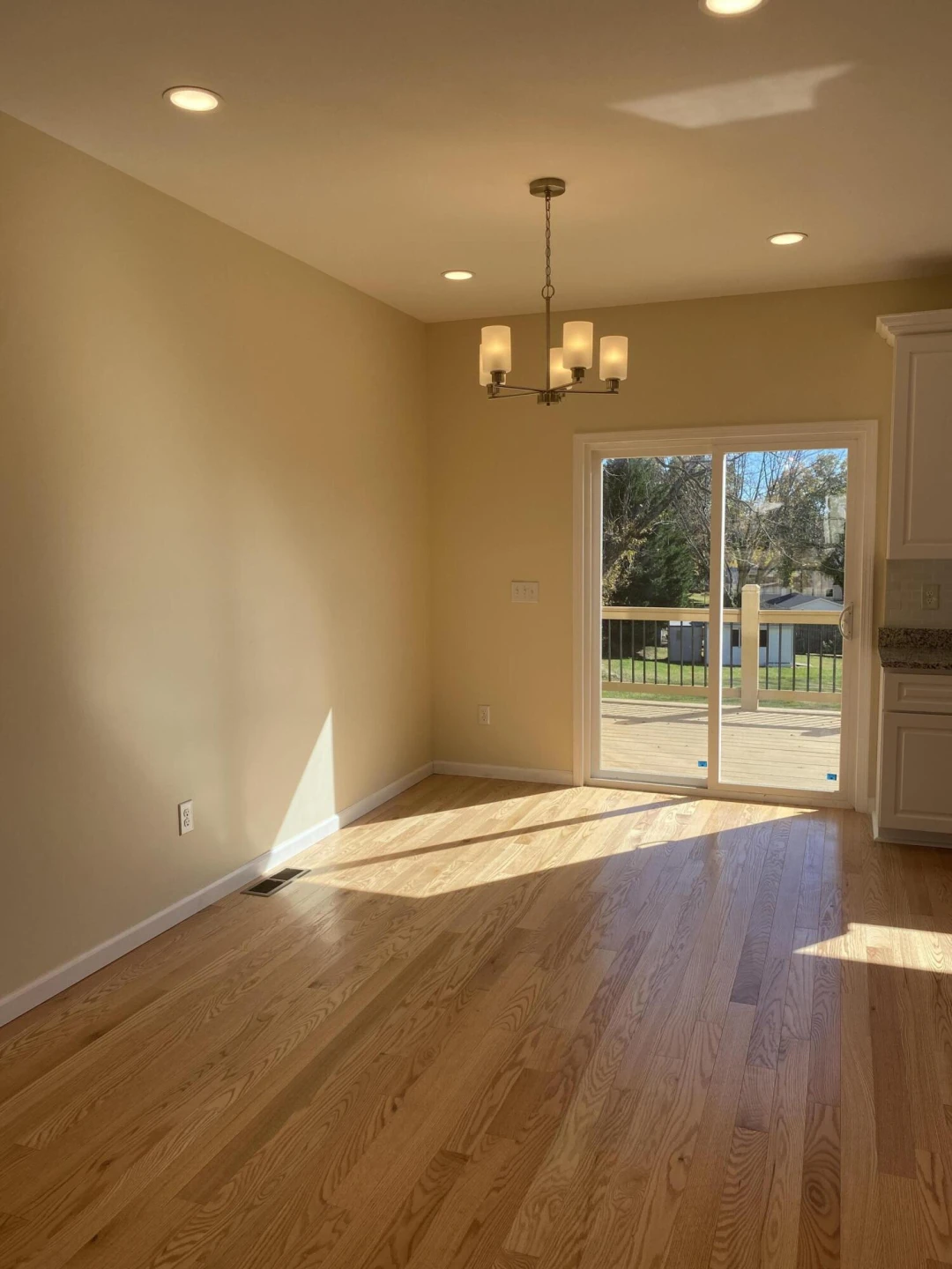 157 Diamond AVE - Photo 9
