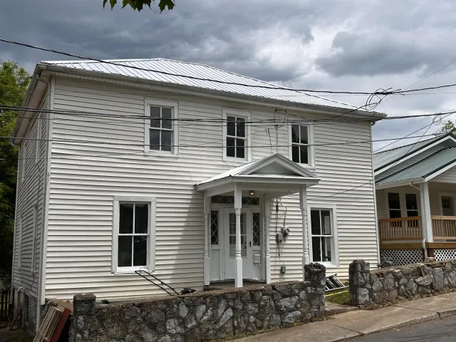 114 Henry ST, Lexington, VA, 24450
