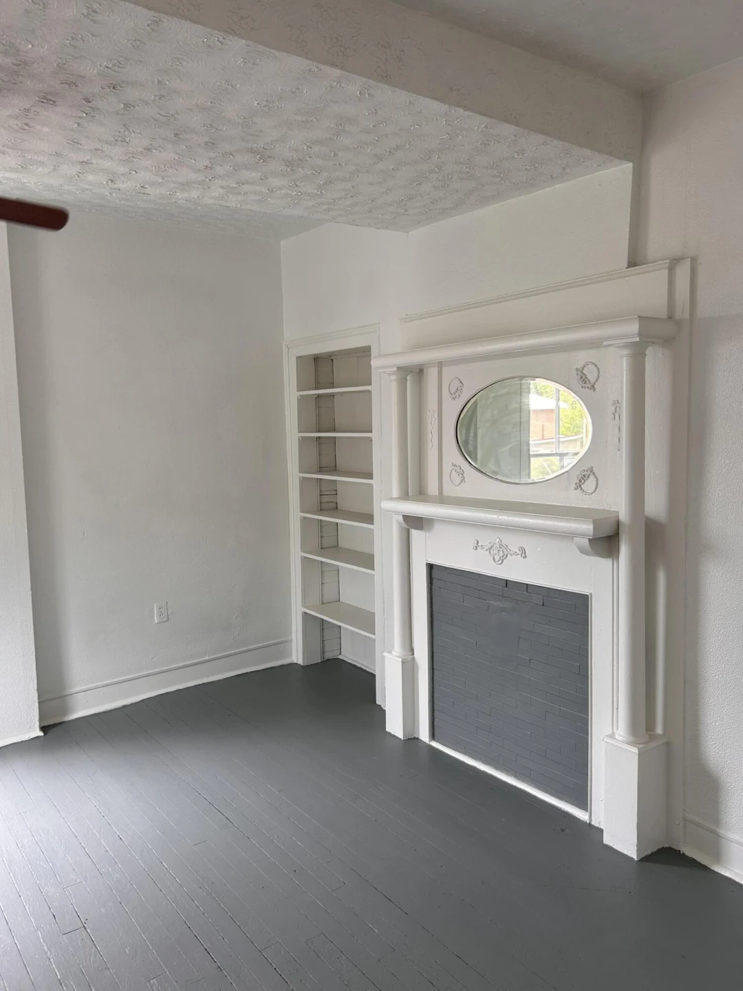 114 E Henry ST - Photo 10