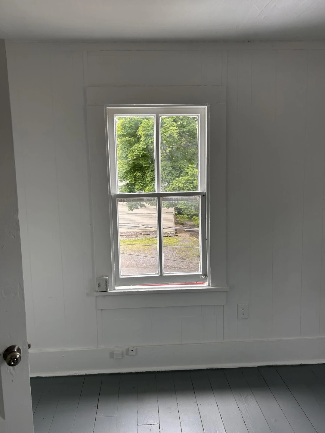 114 E Henry ST - Photo 8