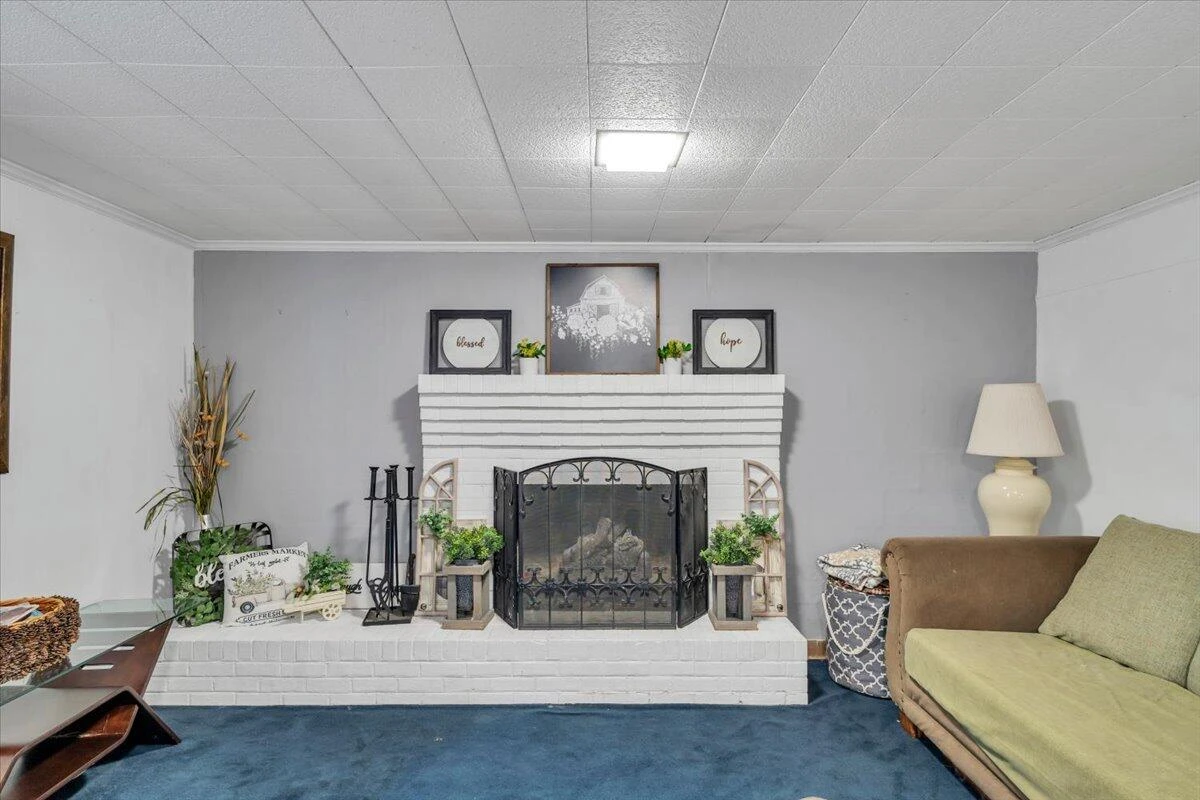 4508 Rosecrest RD - Photo 21