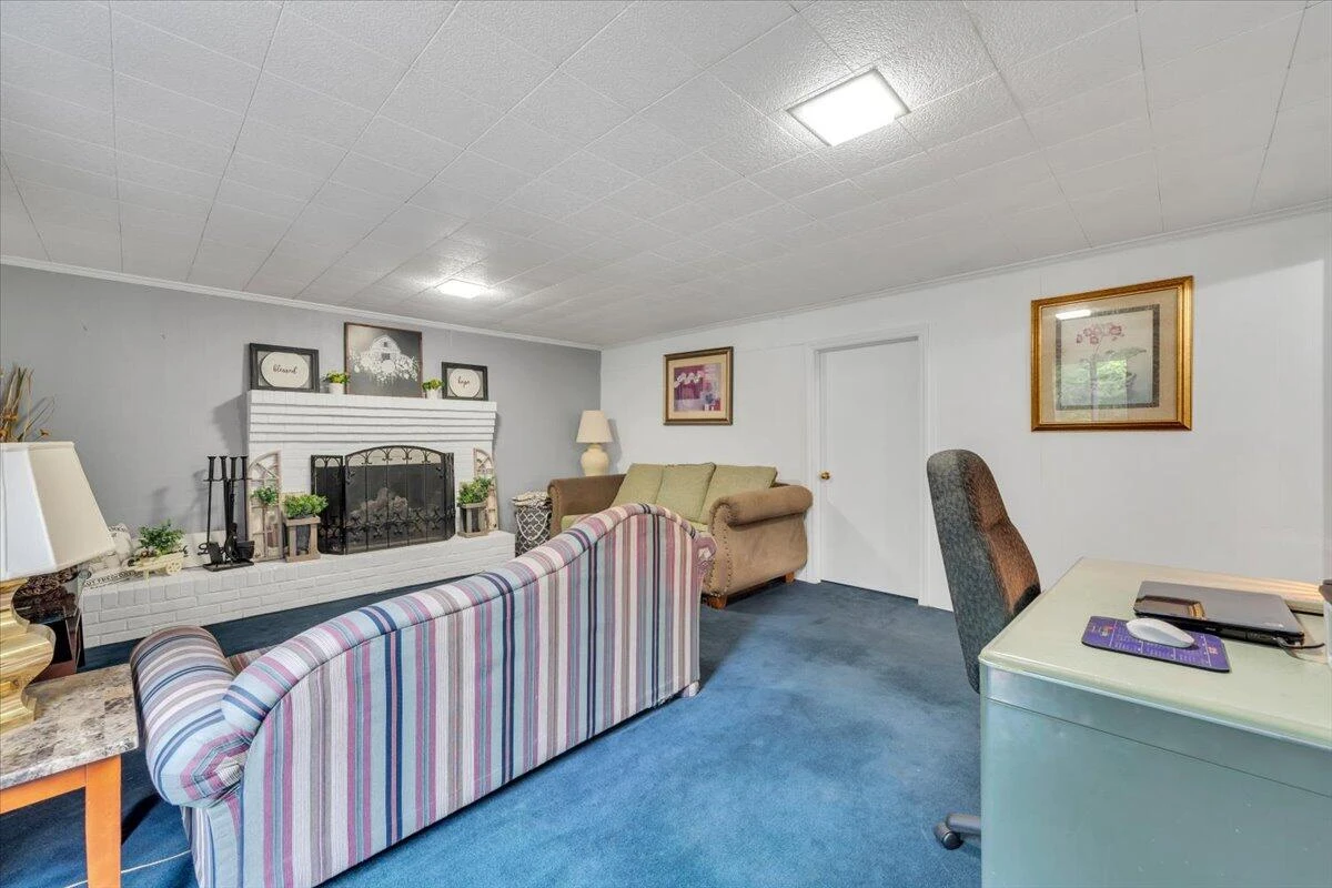 4508 Rosecrest RD - Photo 22