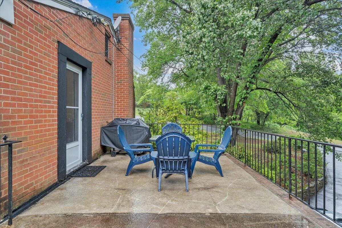 4508 Rosecrest RD - Photo 32