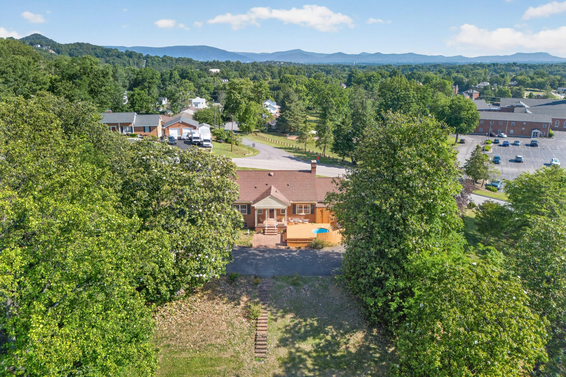 4322 Rosecrest RD - Photo 32