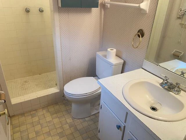 303 Knollwood DR - Photo 2