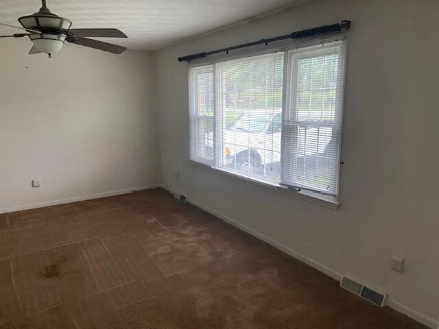 303 Knollwood DR - Photo 9