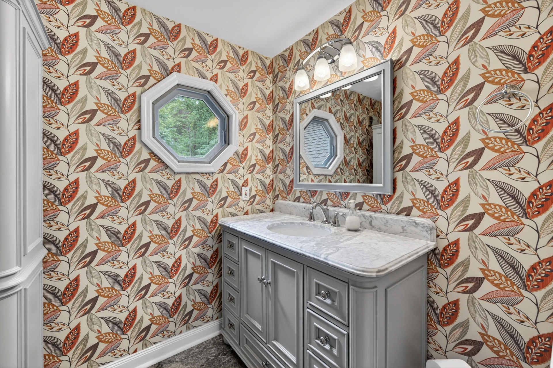 107 Creeden DR - Photo 30