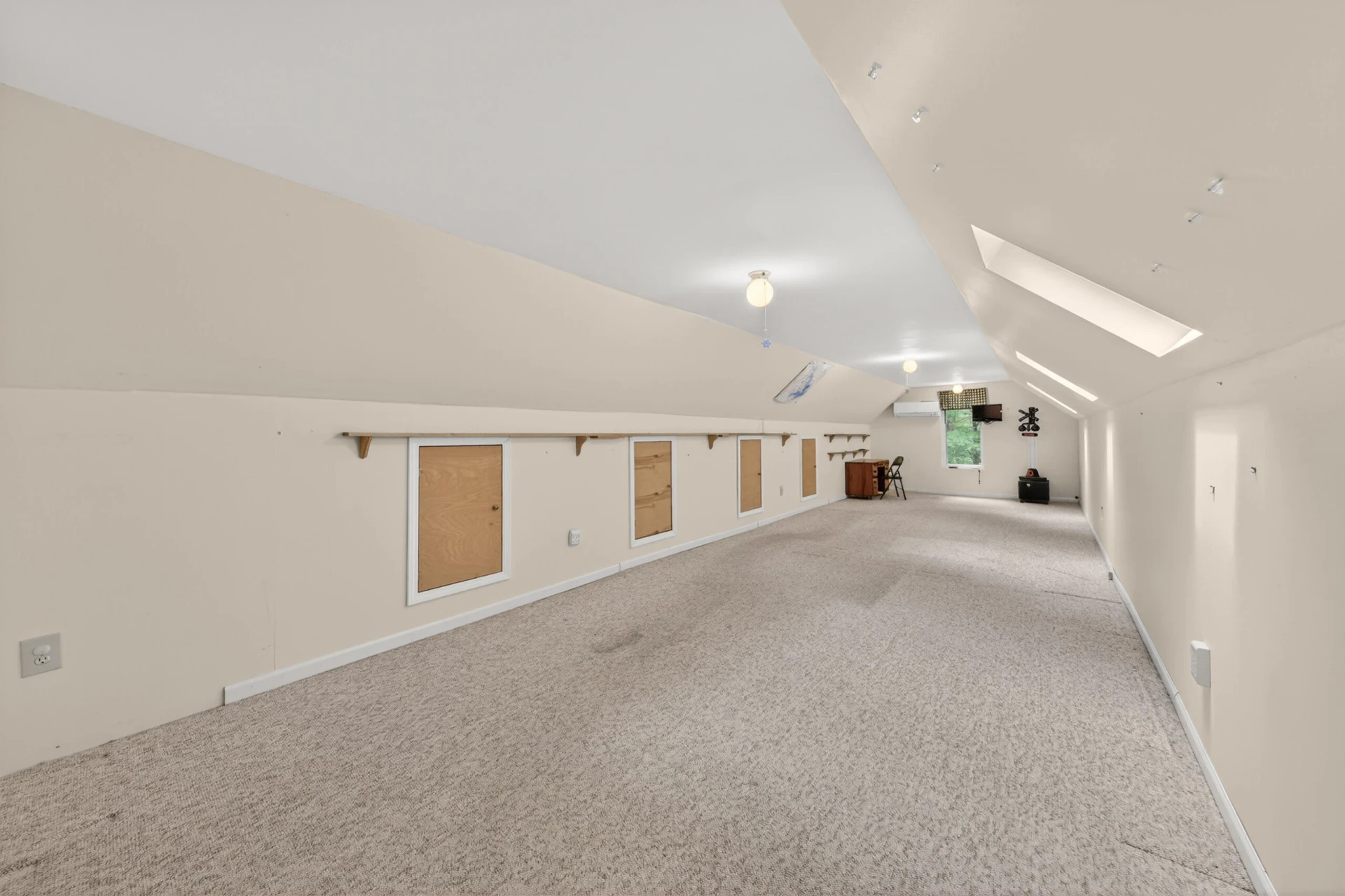 107 Creeden DR - Photo 36