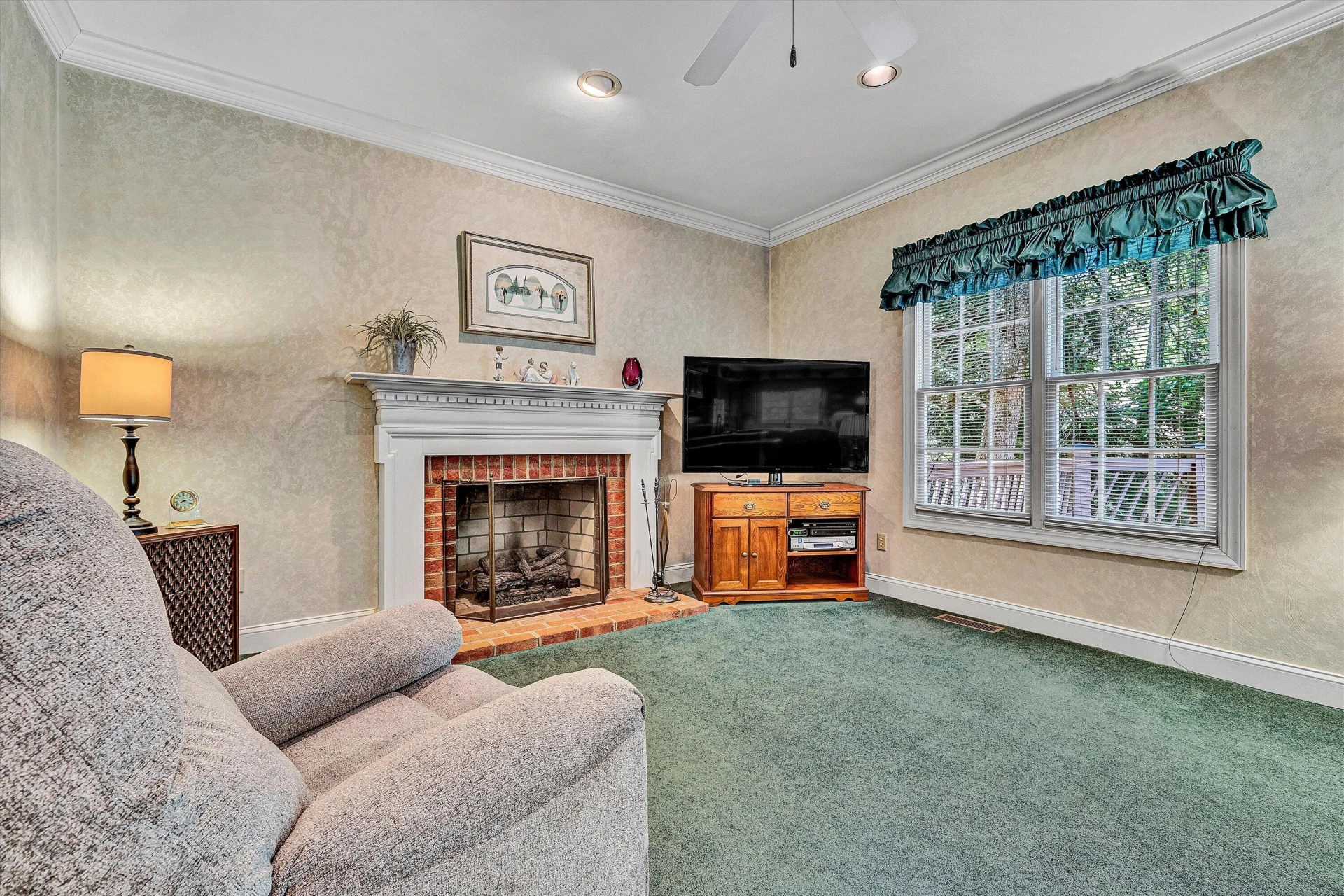 8281 Cardington DR - Photo 20