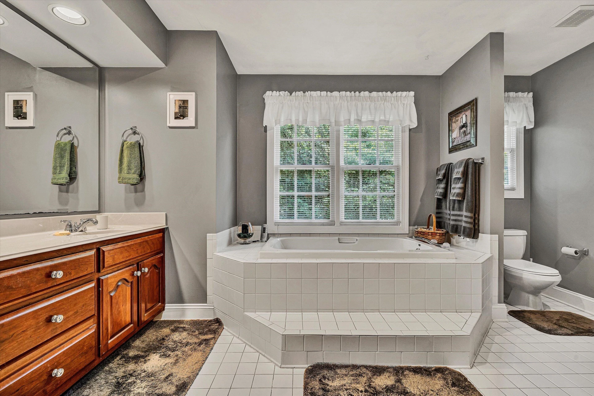 8281 Cardington DR - Photo 28