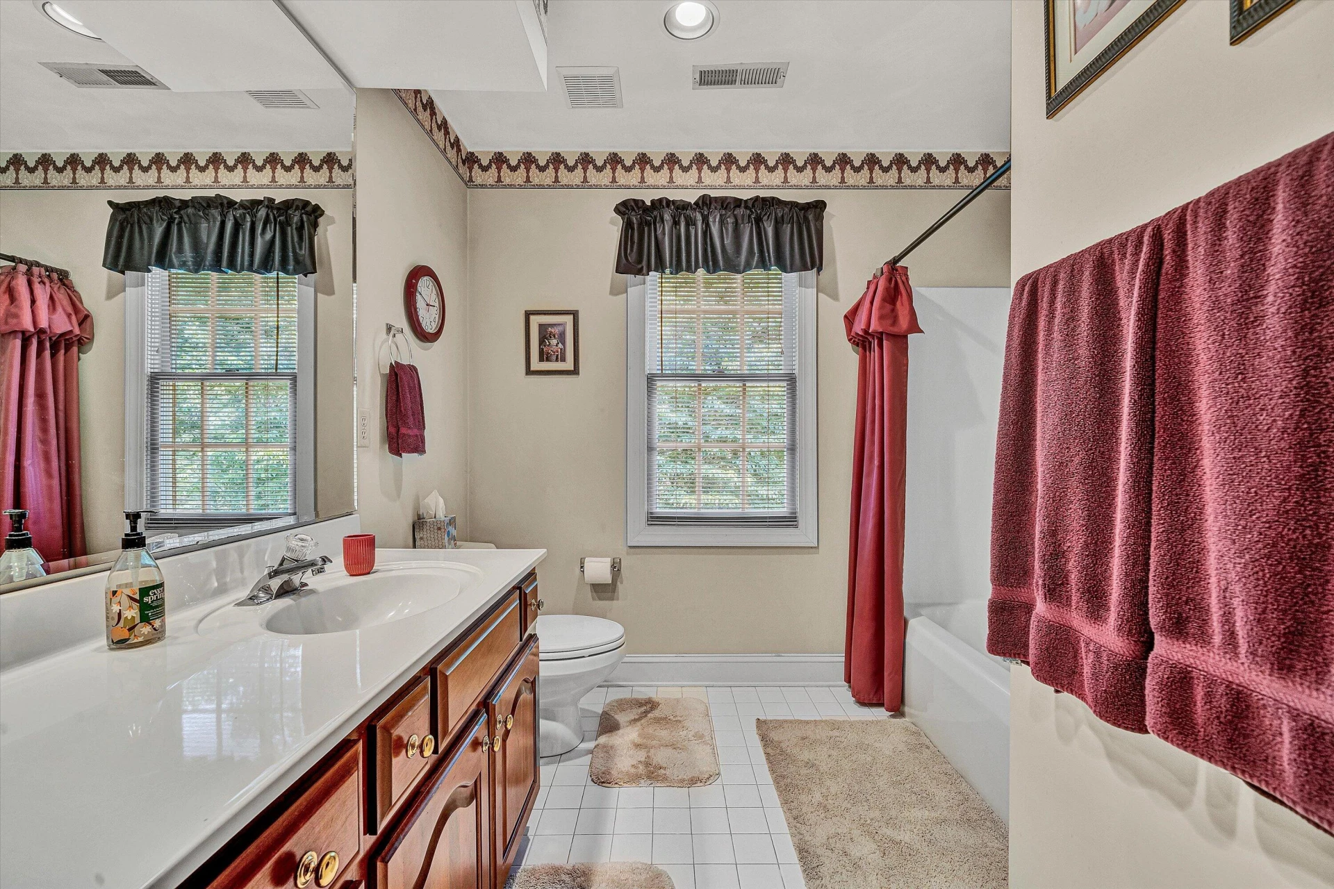8281 Cardington DR - Photo 33