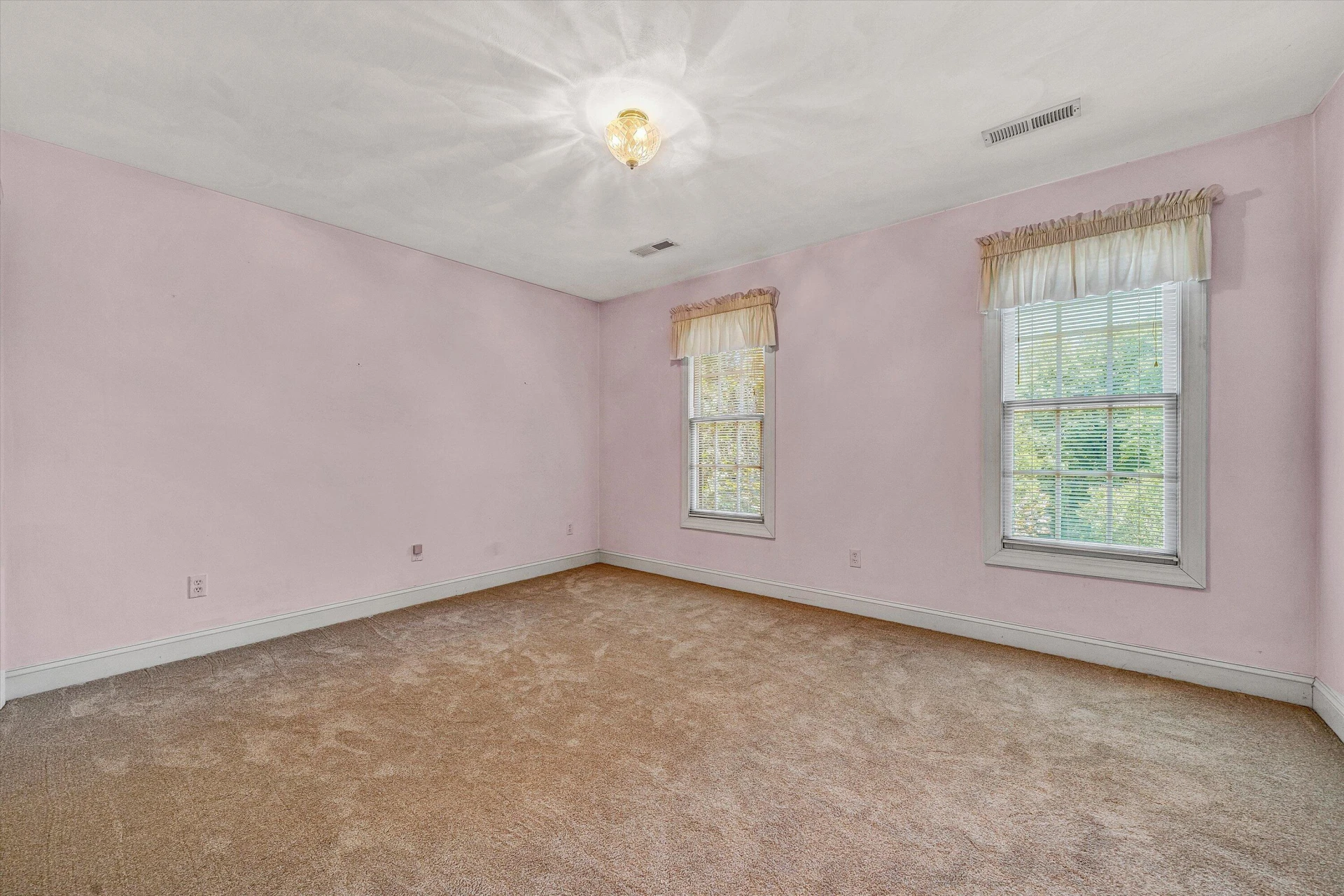 8281 Cardington DR - Photo 35