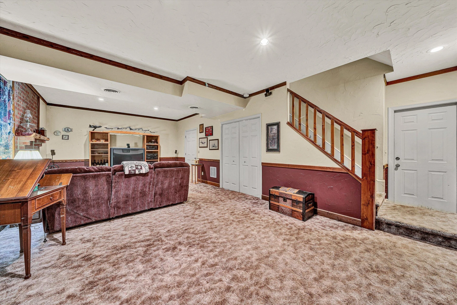 8281 Cardington DR - Photo 38