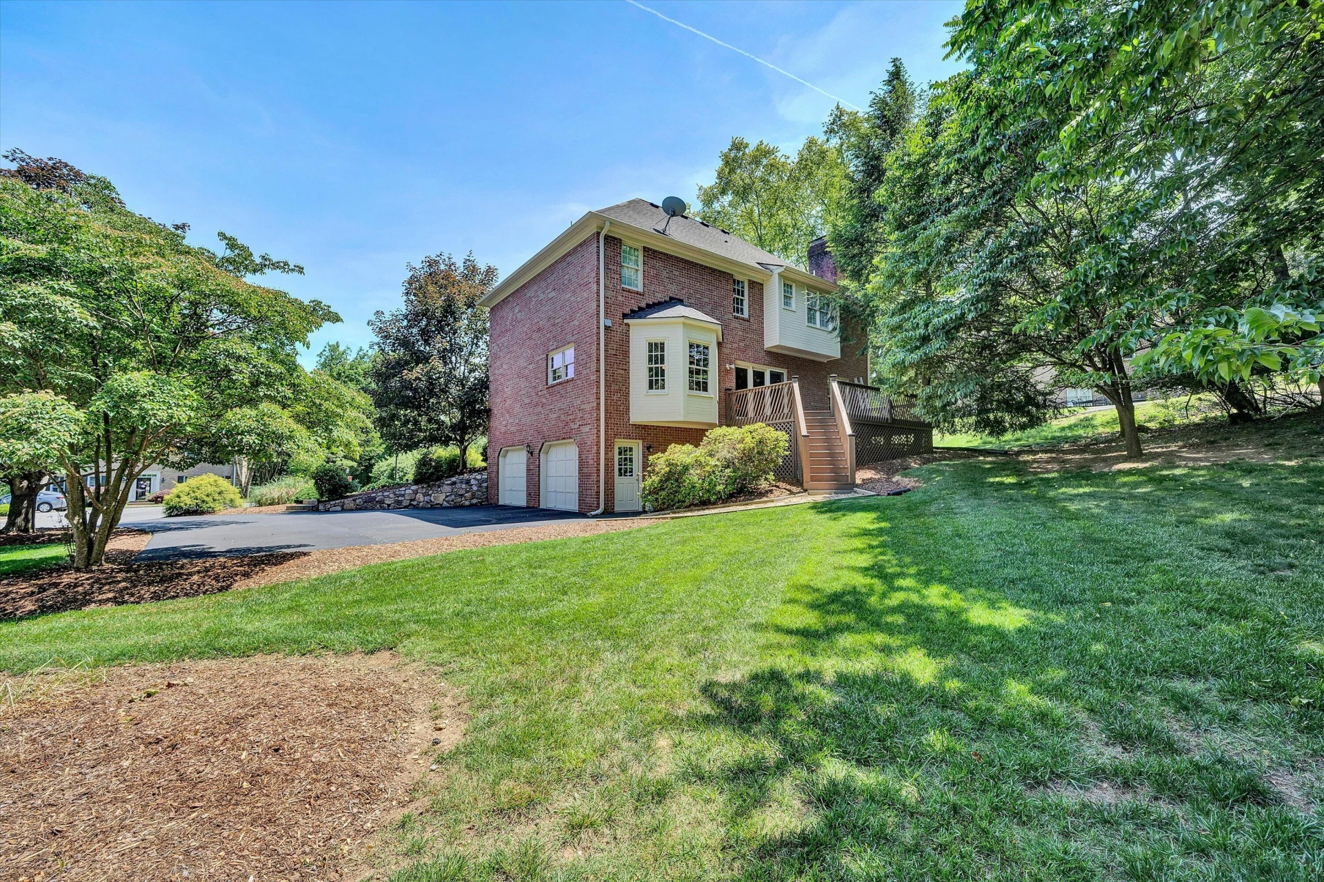 8281 Cardington DR - Photo 44