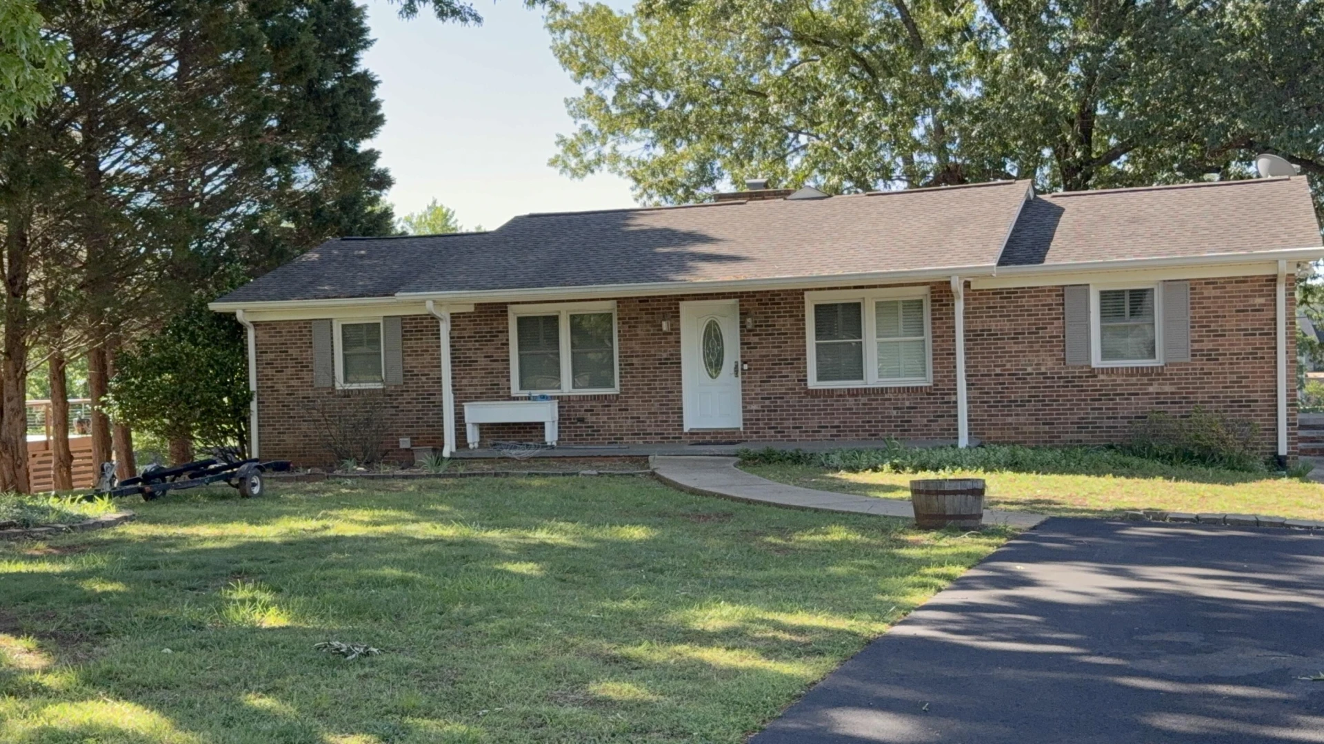 191 Twin Oaks RD