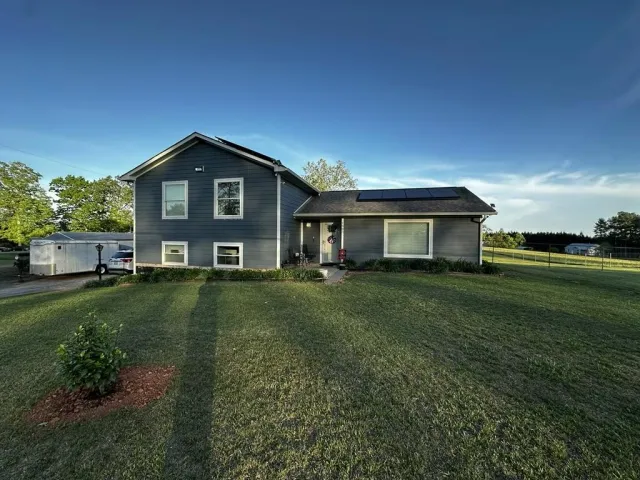 1905 Crestridge RD, Bassett, VA, 24055