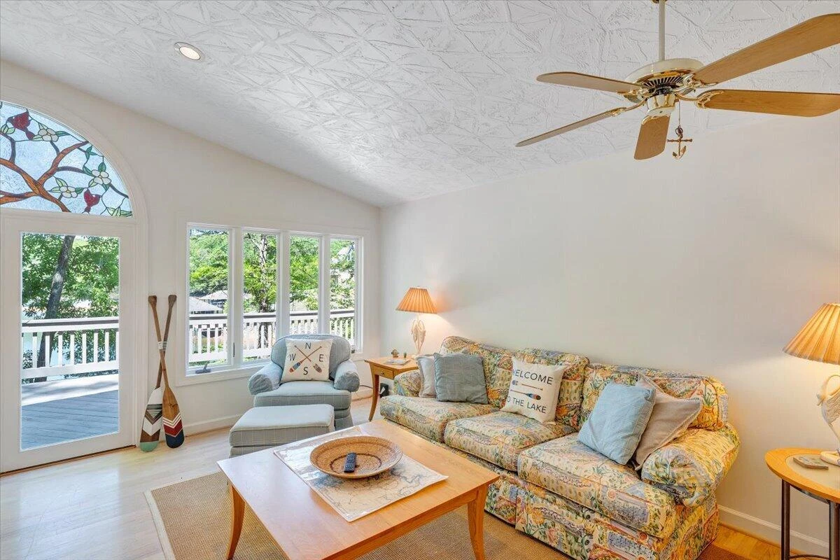 194 Kings WAY - Photo 11