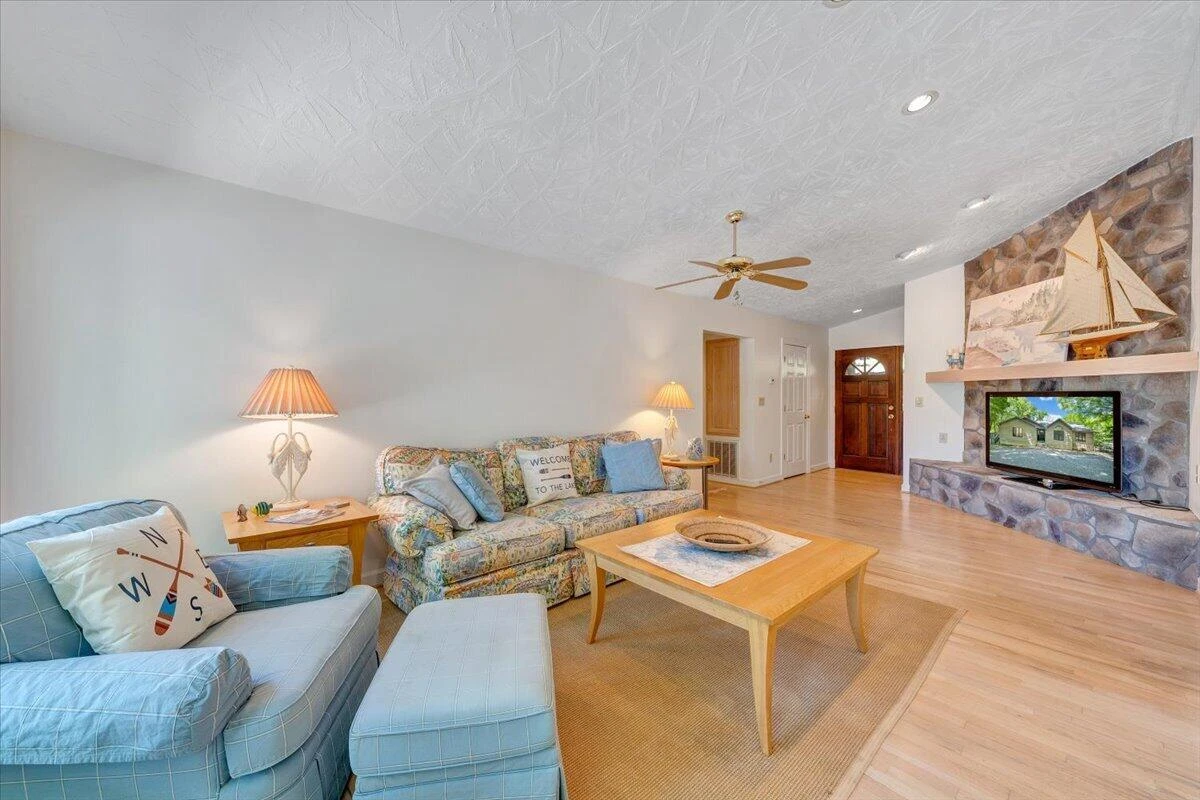 194 Kings WAY - Photo 12