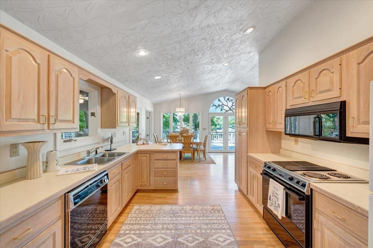194 Kings WAY - Photo 16