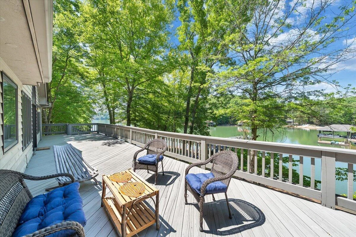 194 Kings WAY - Photo 5