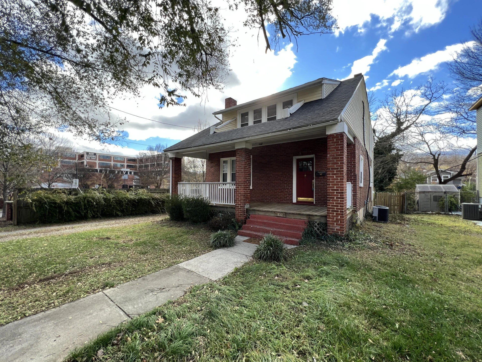 832 Wasena AVE SW - Photo 4