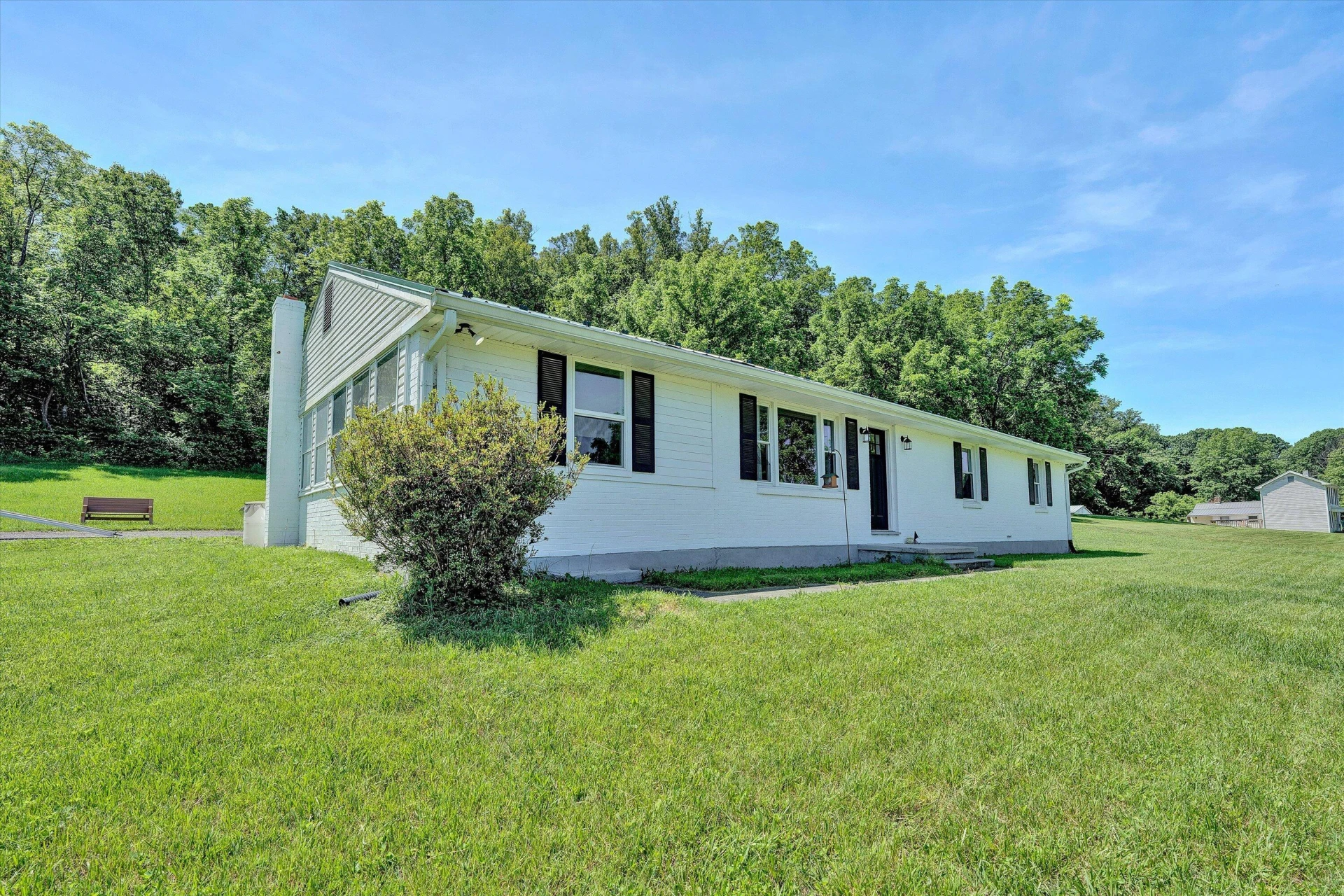 3774 Springwood RD - Photo 2