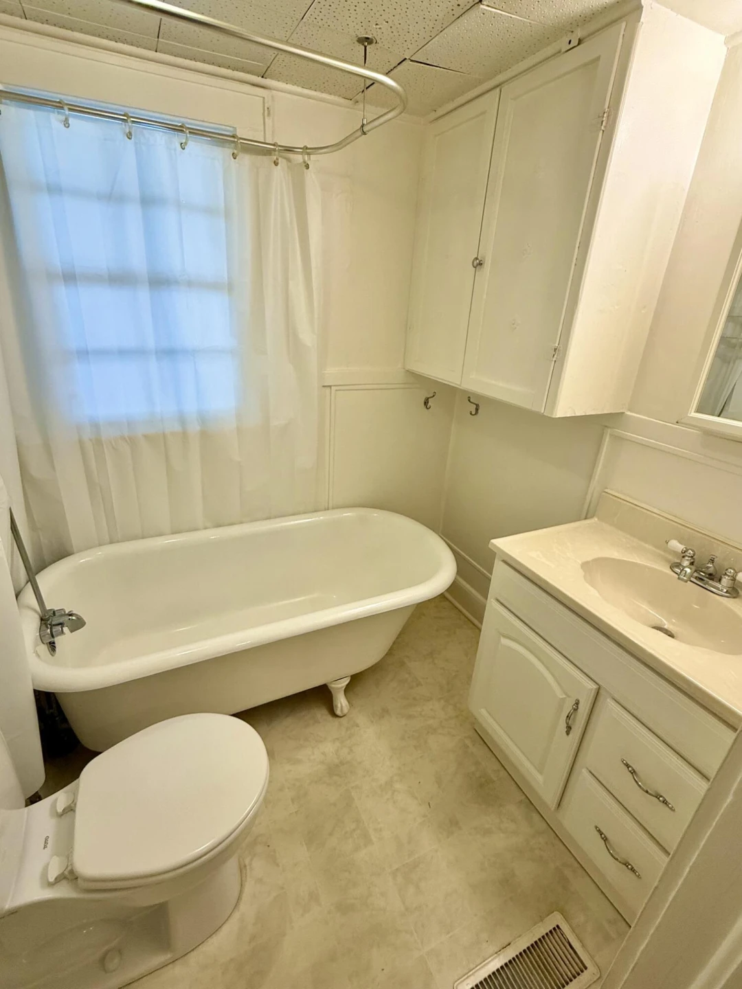4420 Pennsylvania AVE NE - Photo 11