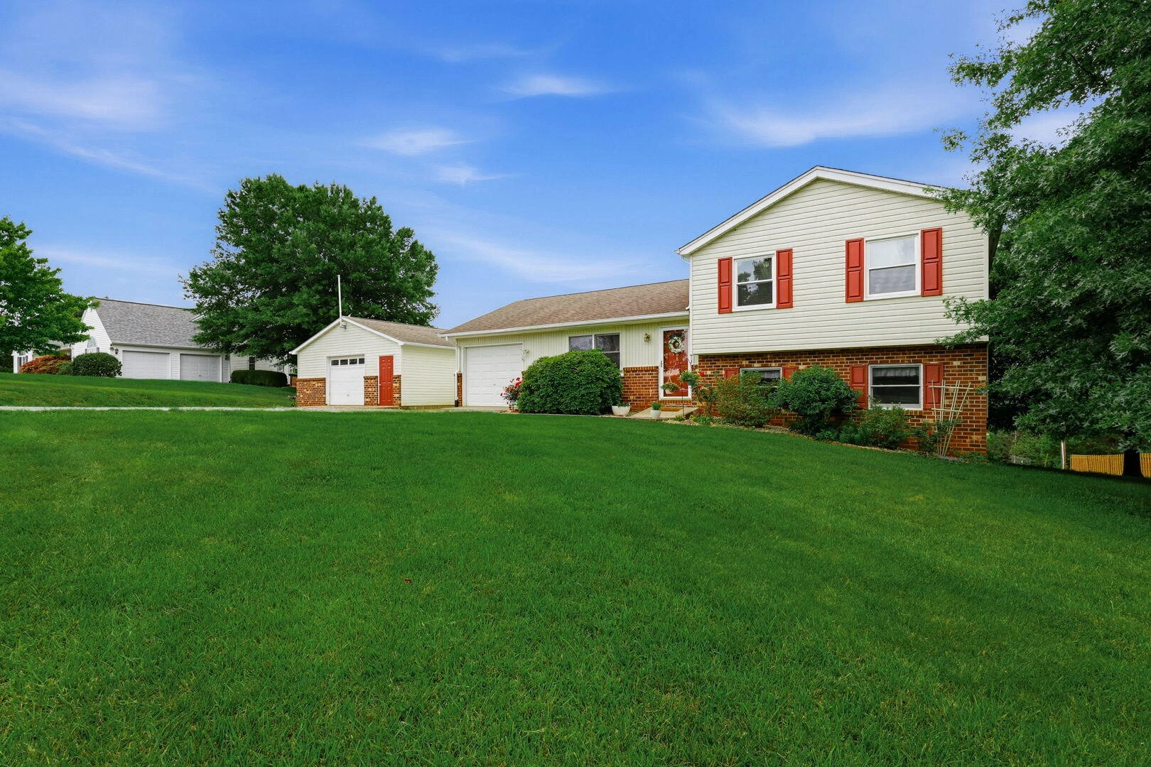 108 Piccadilly CT - Photo 36