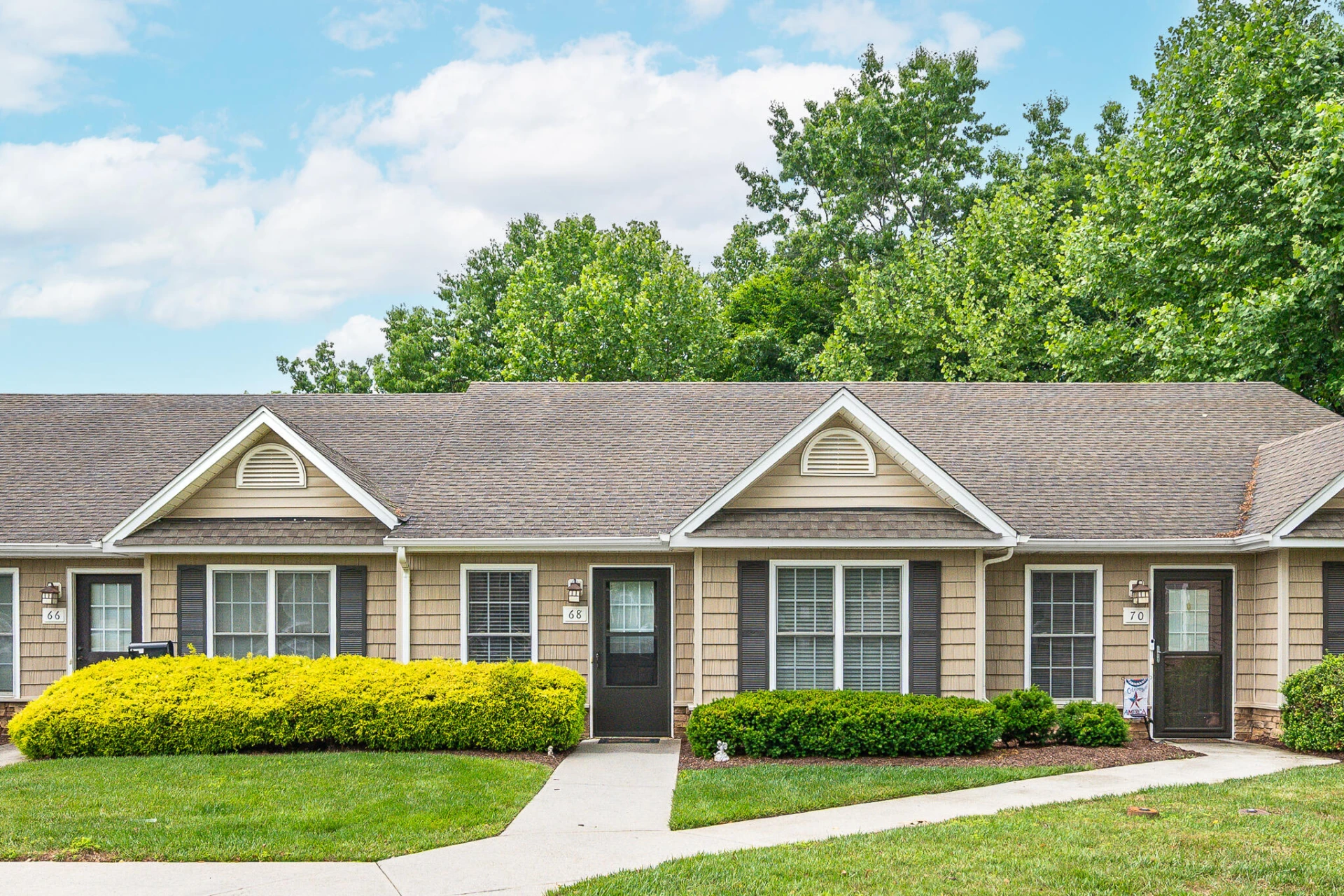 68 Old Tavern CIR - Photo 2
