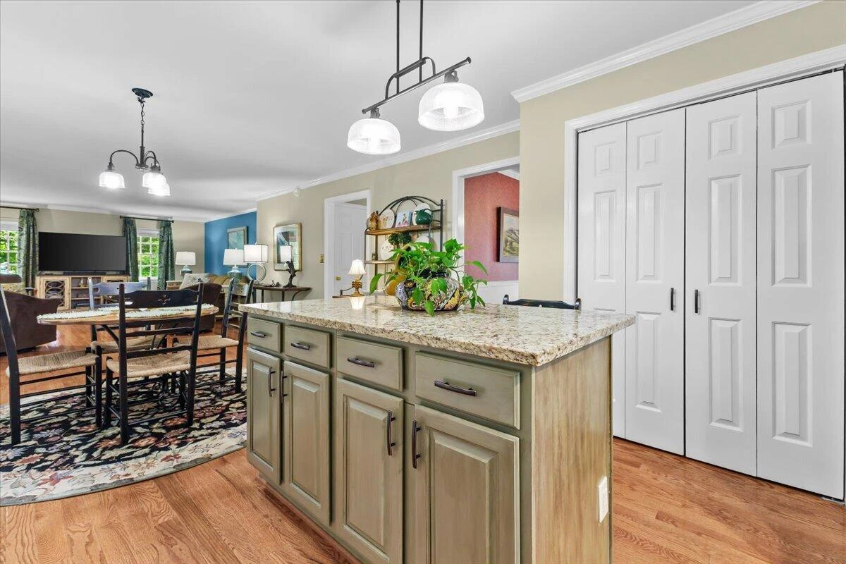 6446 Poages Mill DR - Photo 21