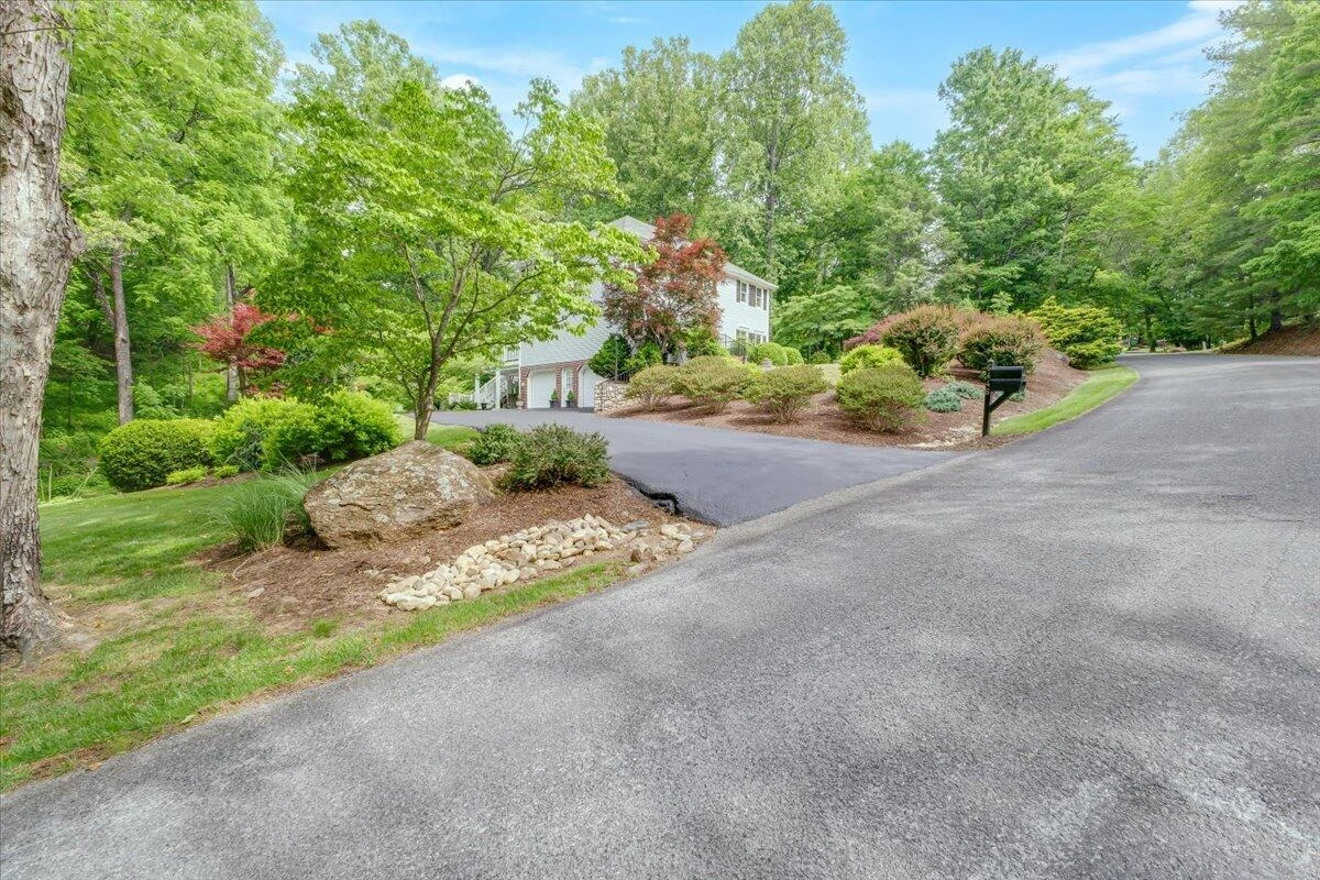 6446 Poages Mill DR - Photo 3